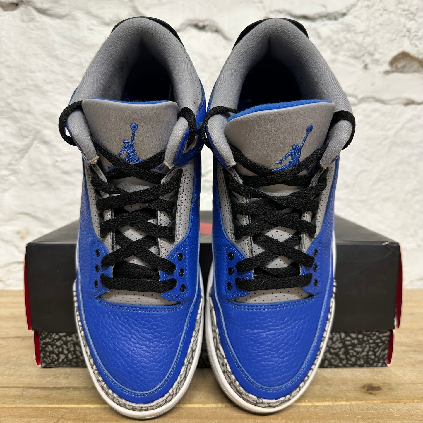 Air Jordan 3 Varsity Royal Sz 9