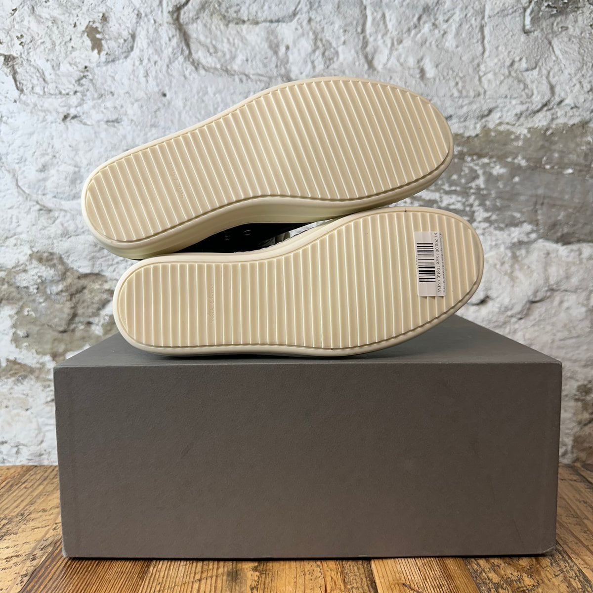 Rick Owens High Black Milk Sneaker Sz 10 (43) DS
