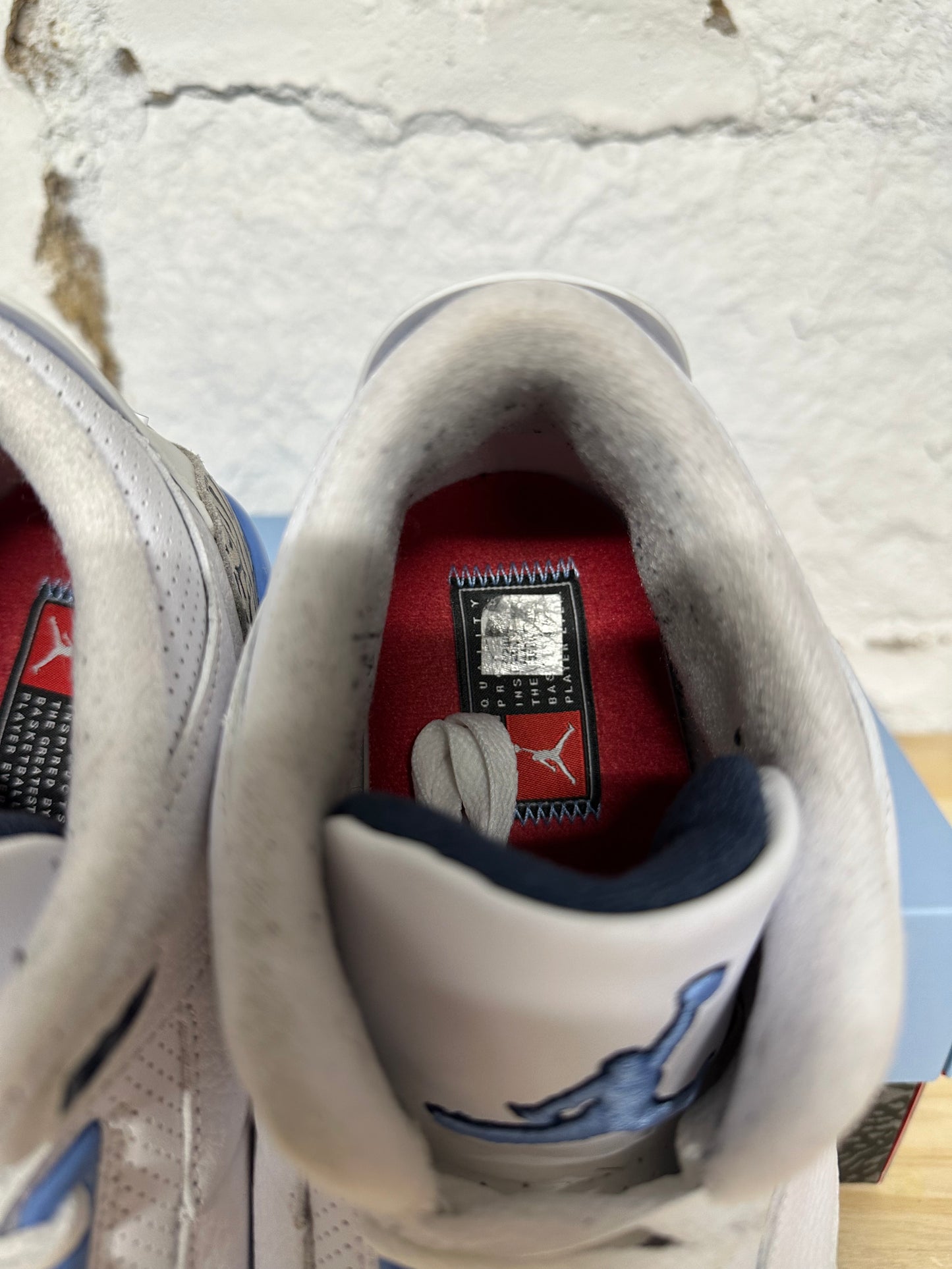 Air Jordan 3 UNC Sz 10