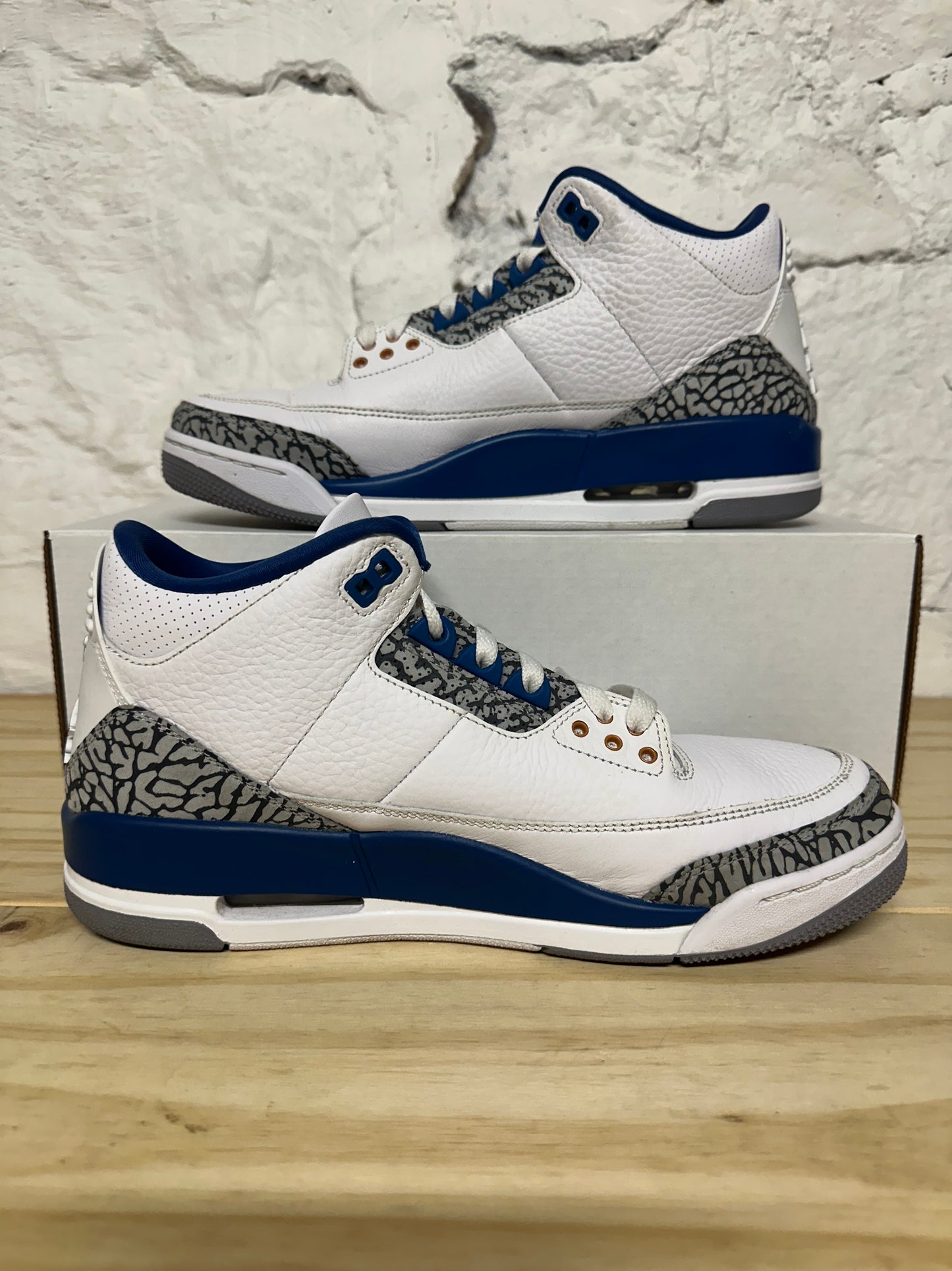 Air Jordan 3 Wizards Sz 9