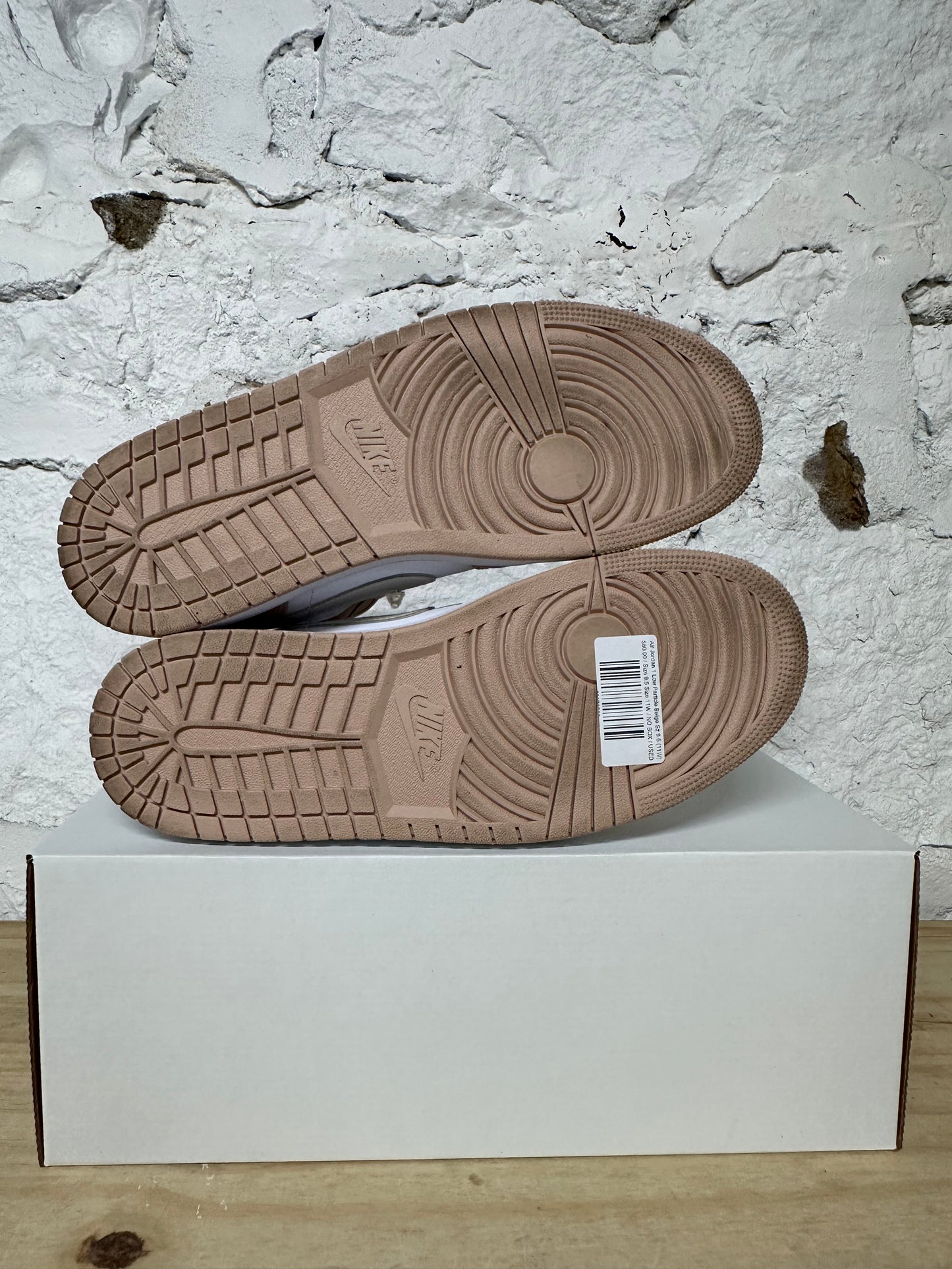 Air Jordan 1 Low Particle Beige Sz 9.5 (11W)