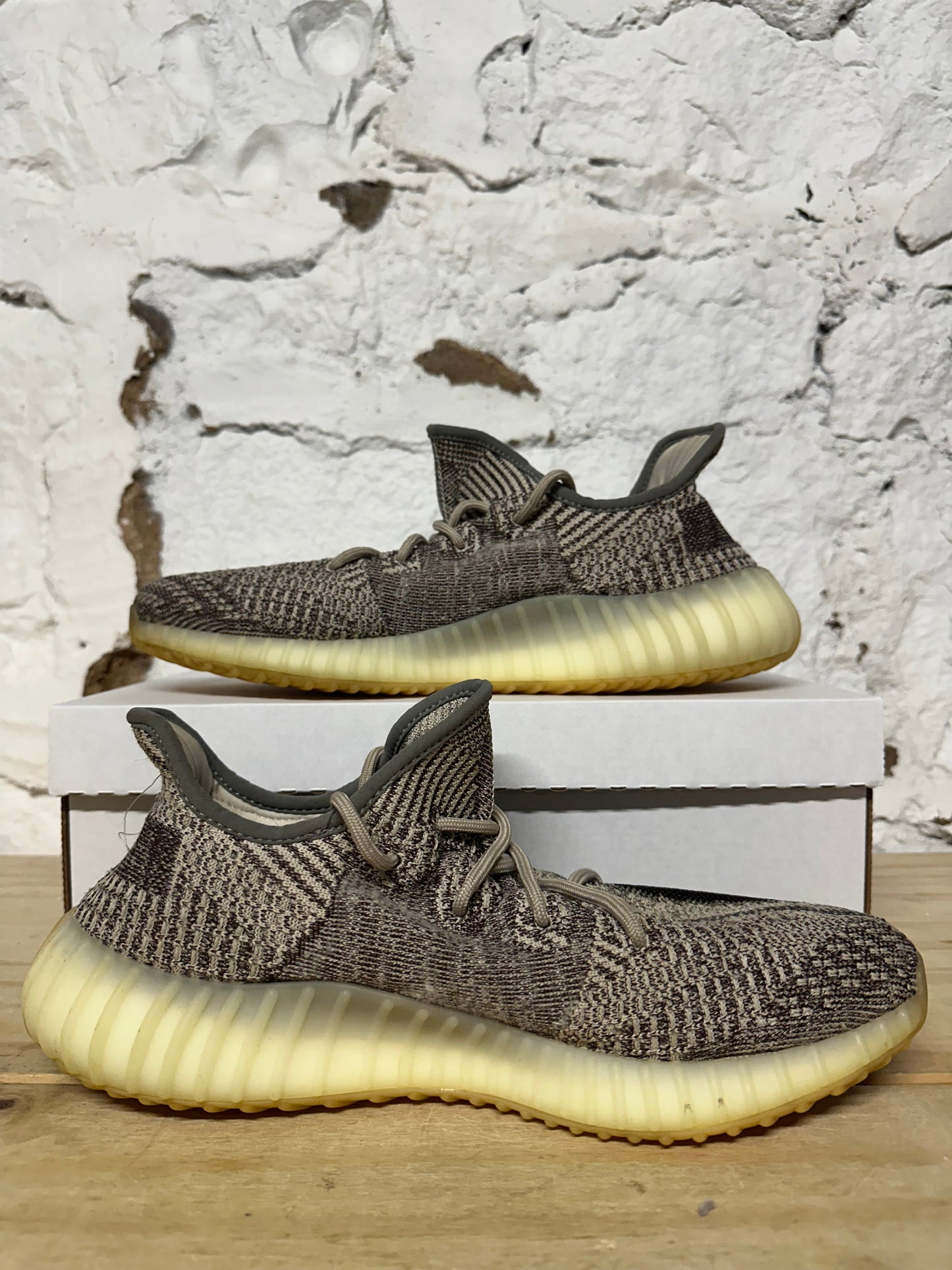 Yeezy 350 V2 Zyon Sz 10.5