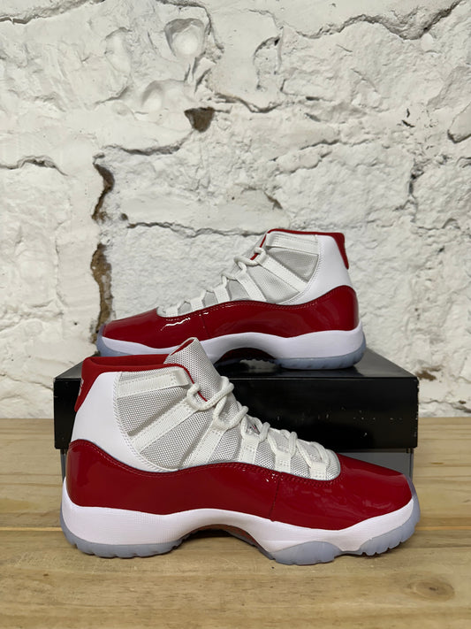 Air Jordan 11 High Cherry Sz 9 DS