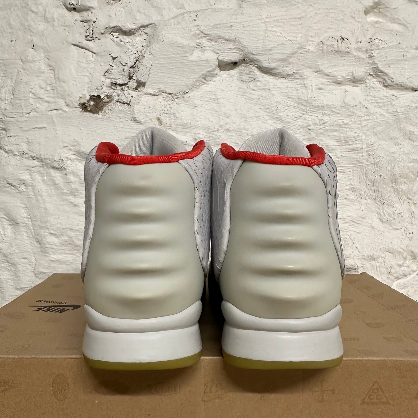 Nike Air Yeezy 2 Pure Platinum Sz 10