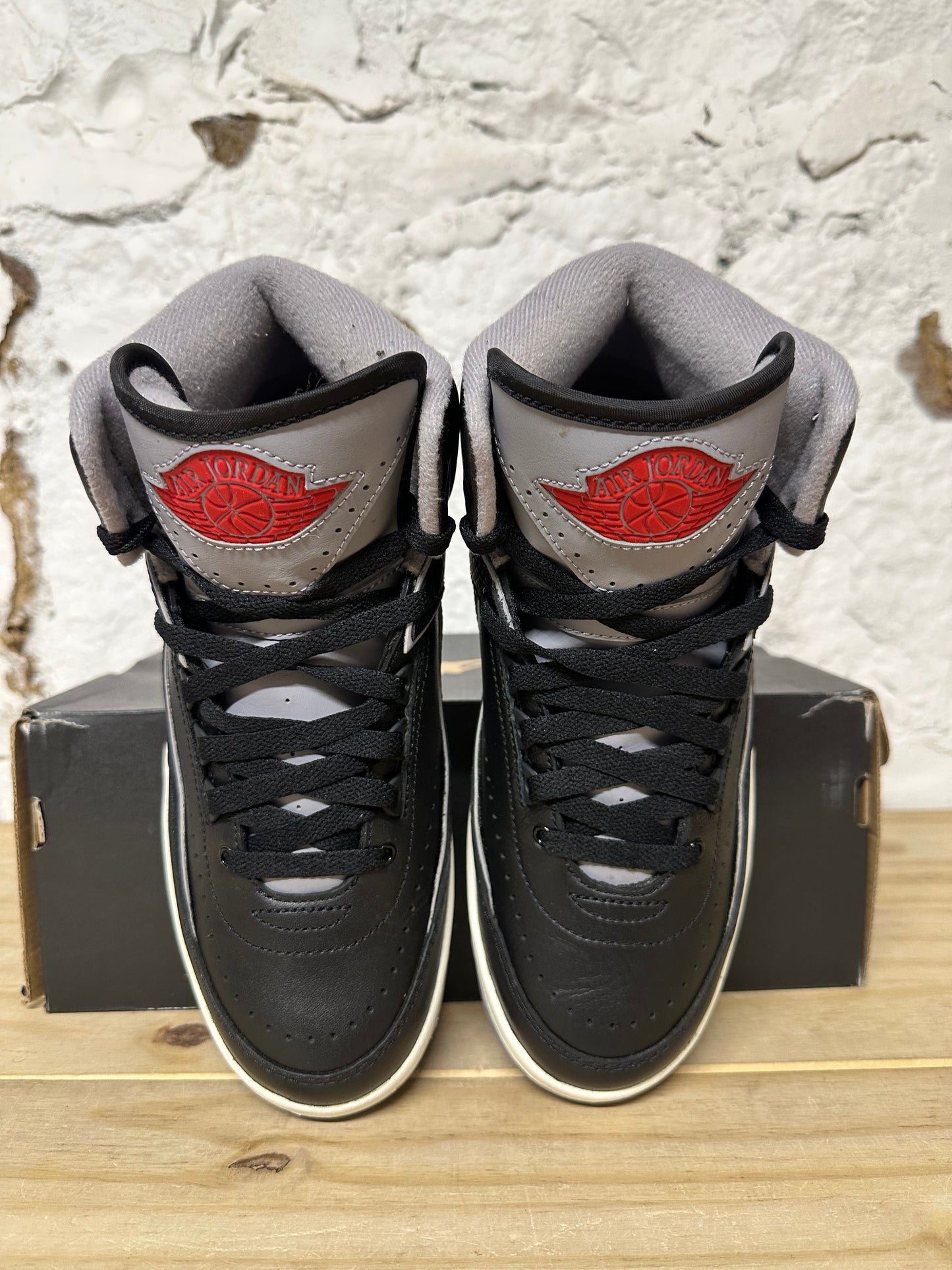 Air Jordan 2 Black Cement Sz 7Y