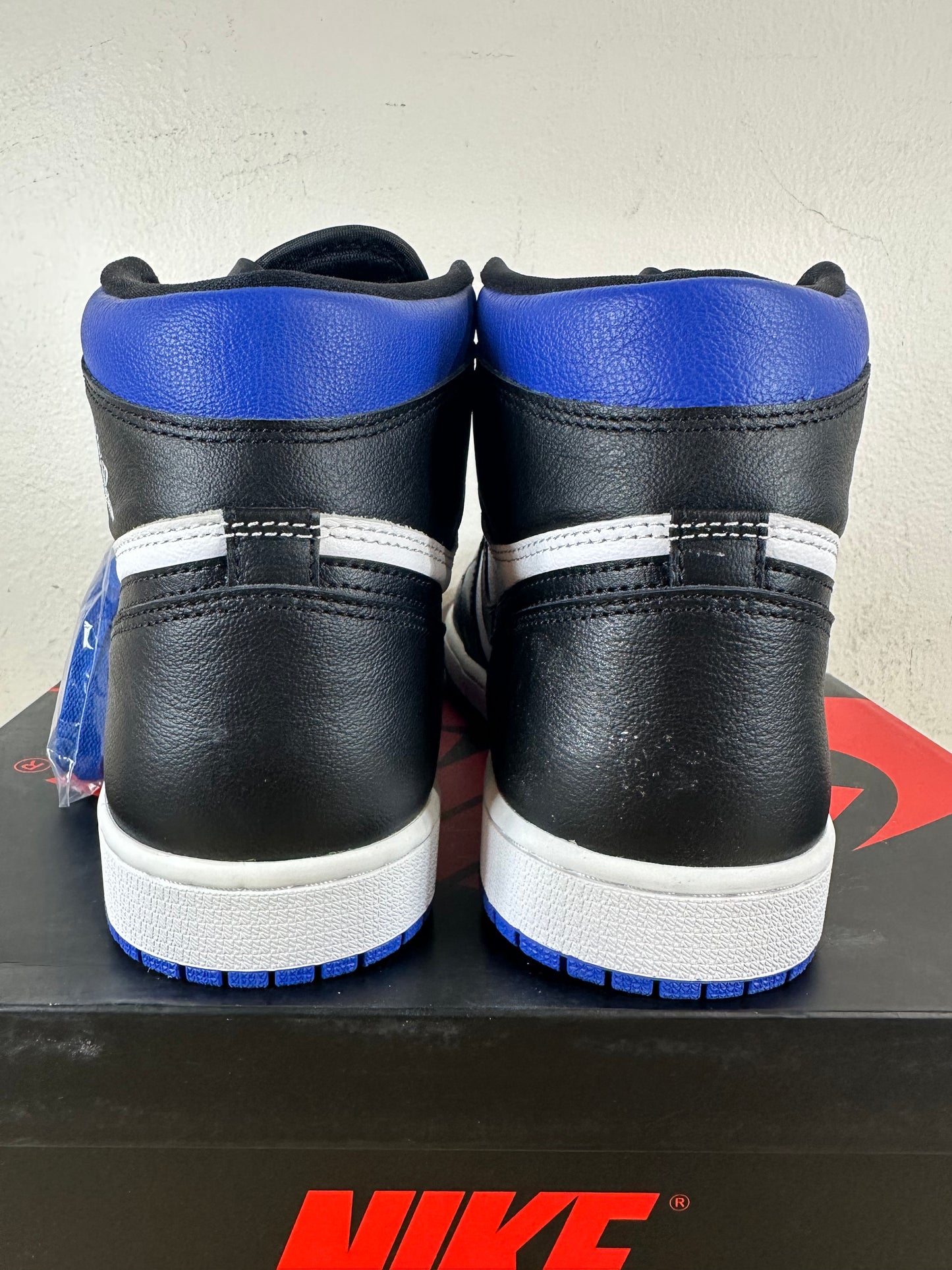 Air Jordan 1 High Royal Toe Sz 11 DS