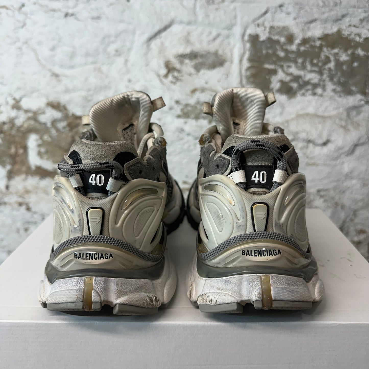 Balenciaga Runner Triple Grey Wear Away Sneaker Sz 7 (40)