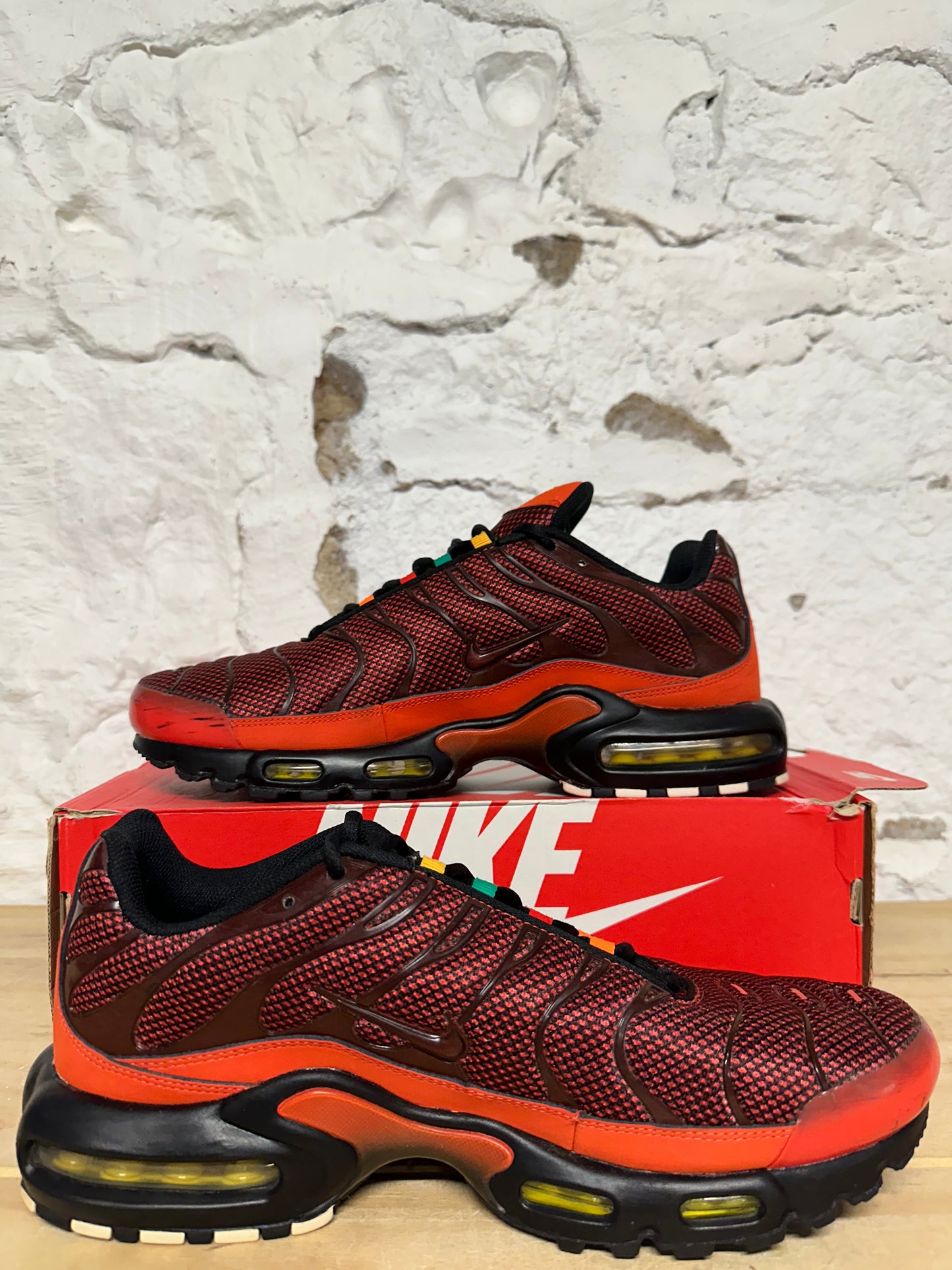 Nike Air Max Plus Sunburst Pack Sz 11.5