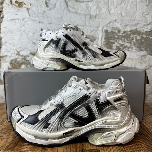Balenciaga Runner Black White Gradient Sneaker Sz 8 (41) DS