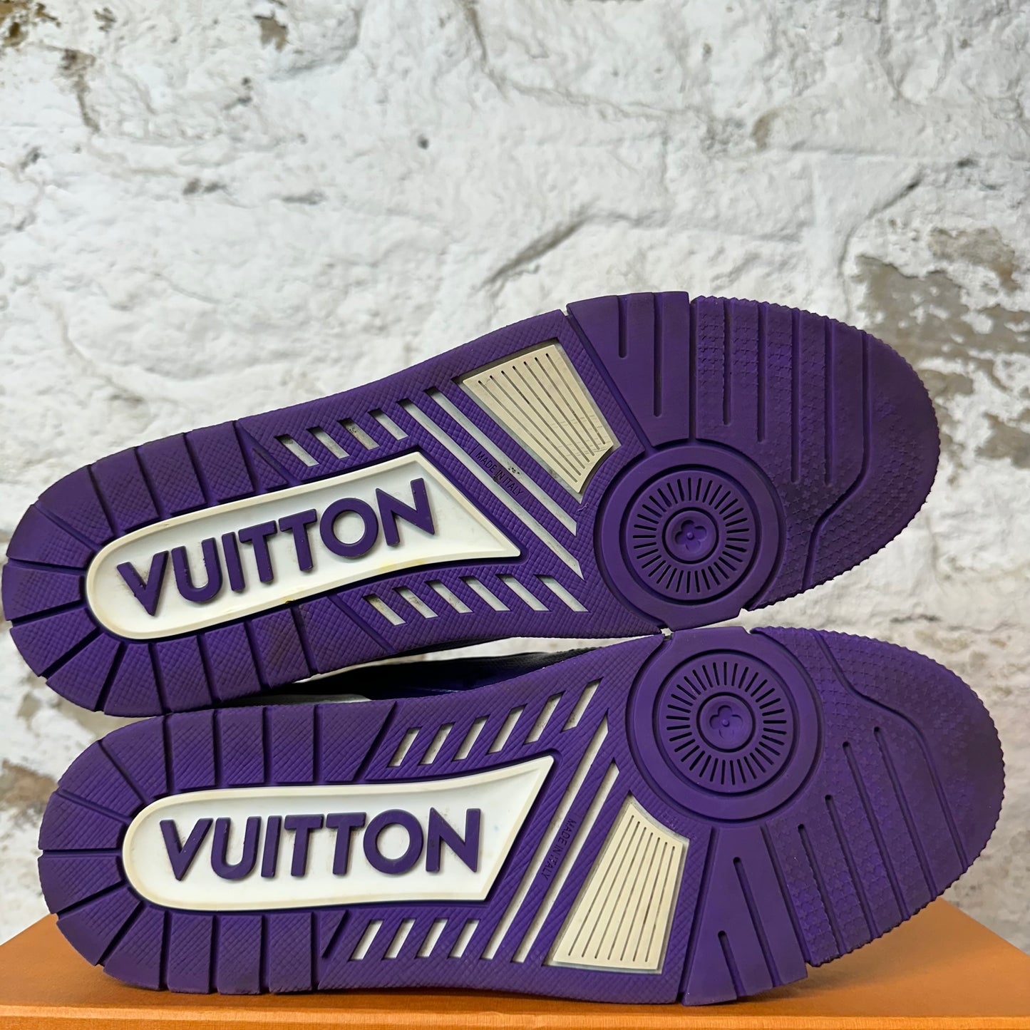 Louis Vuitton Purple White Trainer Sneaker Sz 10.5 (9LV)