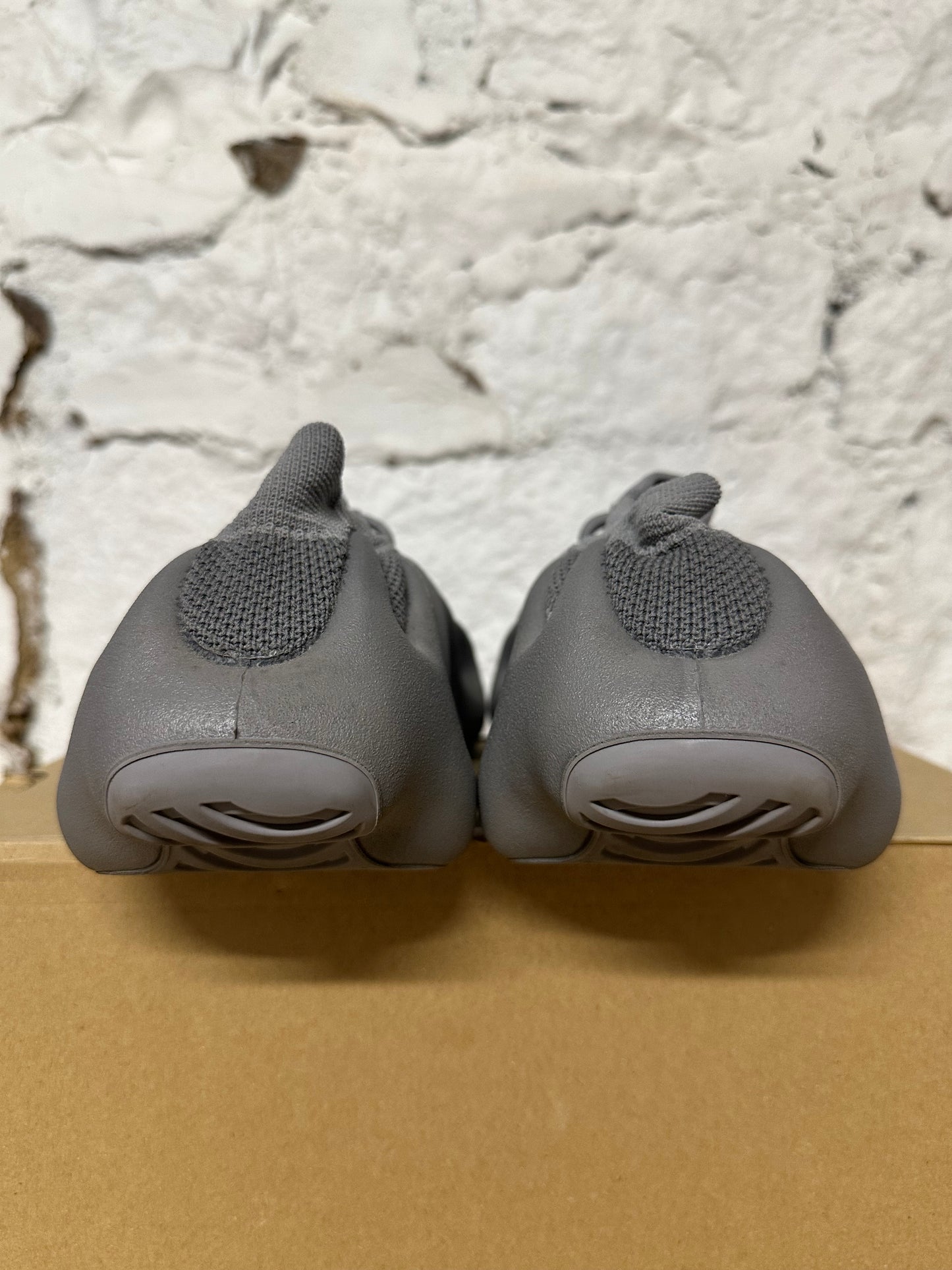 Yeezy 450 Stone Grey Sz 11.5