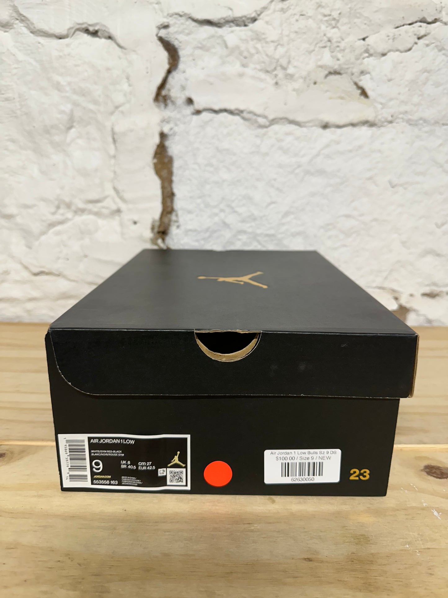 Air Jordan 1 Low Bulls Sz 9 DS