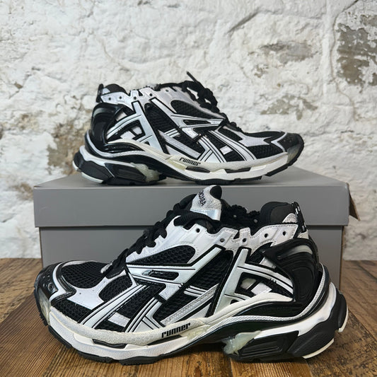 Balenciaga Runner Black White Sneaker
