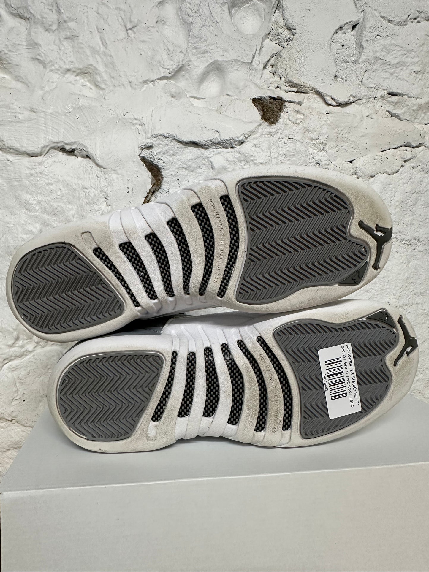 Air Jordan 12 Stealth Sz 7Y