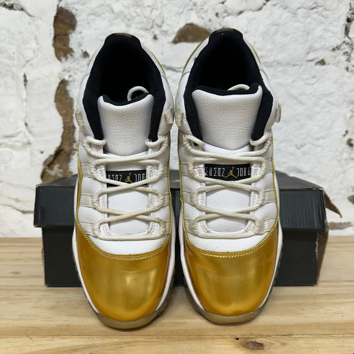Air Jordan 11 Low Closing Ceremony Sz 7Y