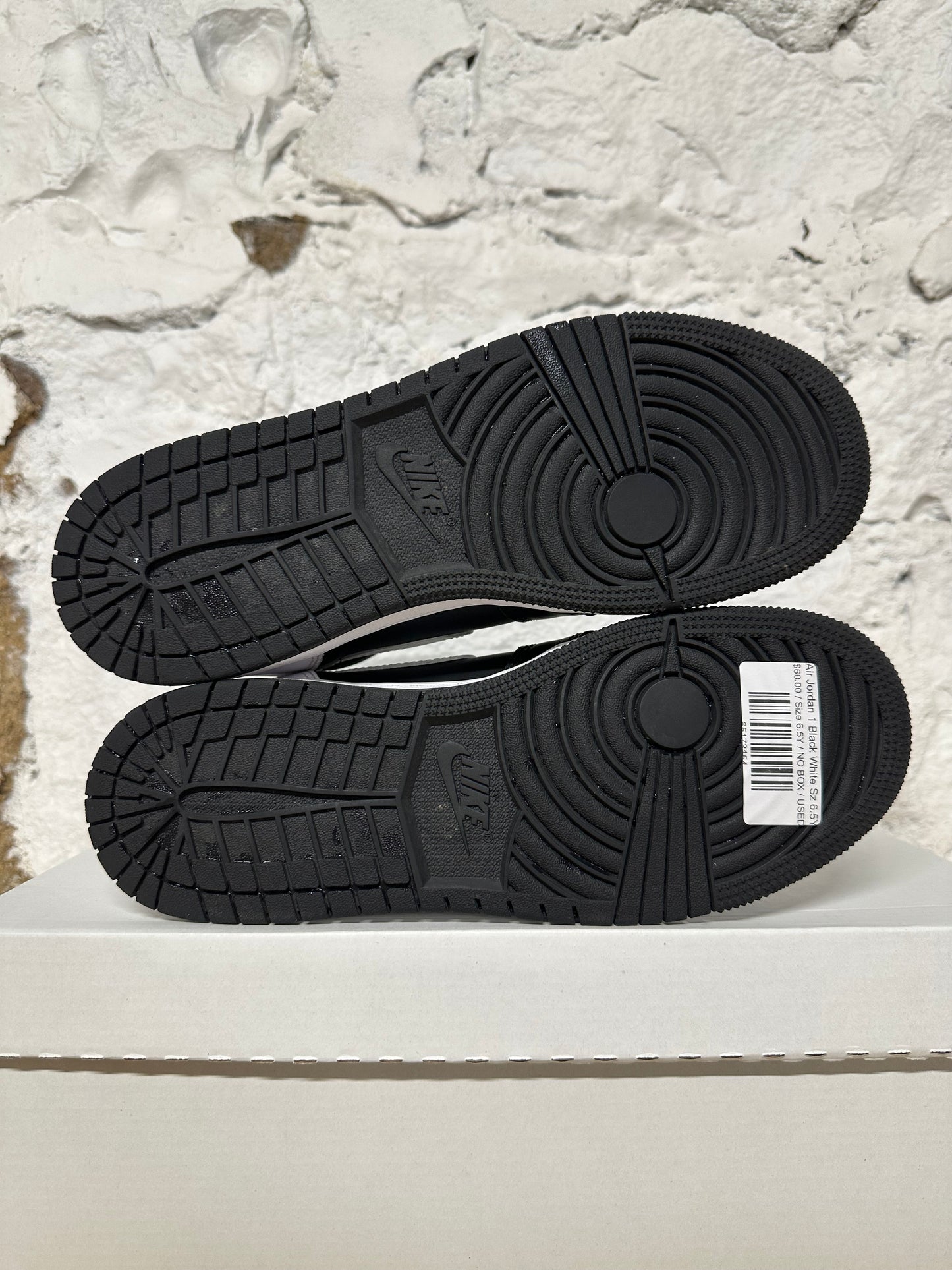 Air Jordan 1 High Black White Sz 6.5Y