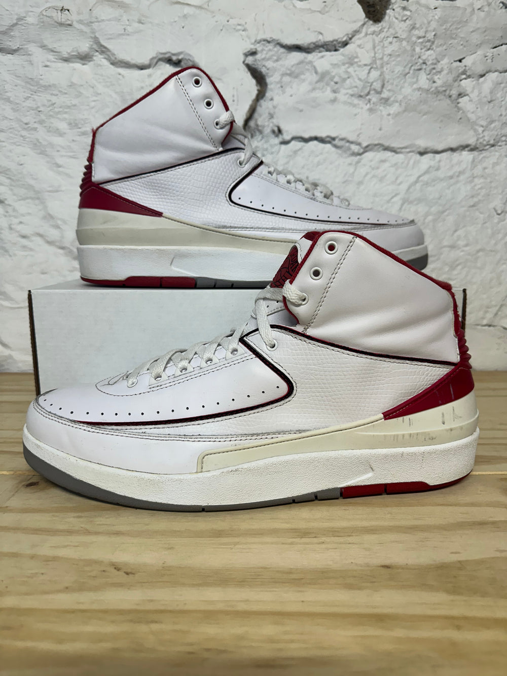 Air Jordan 2 White Red Sz 13