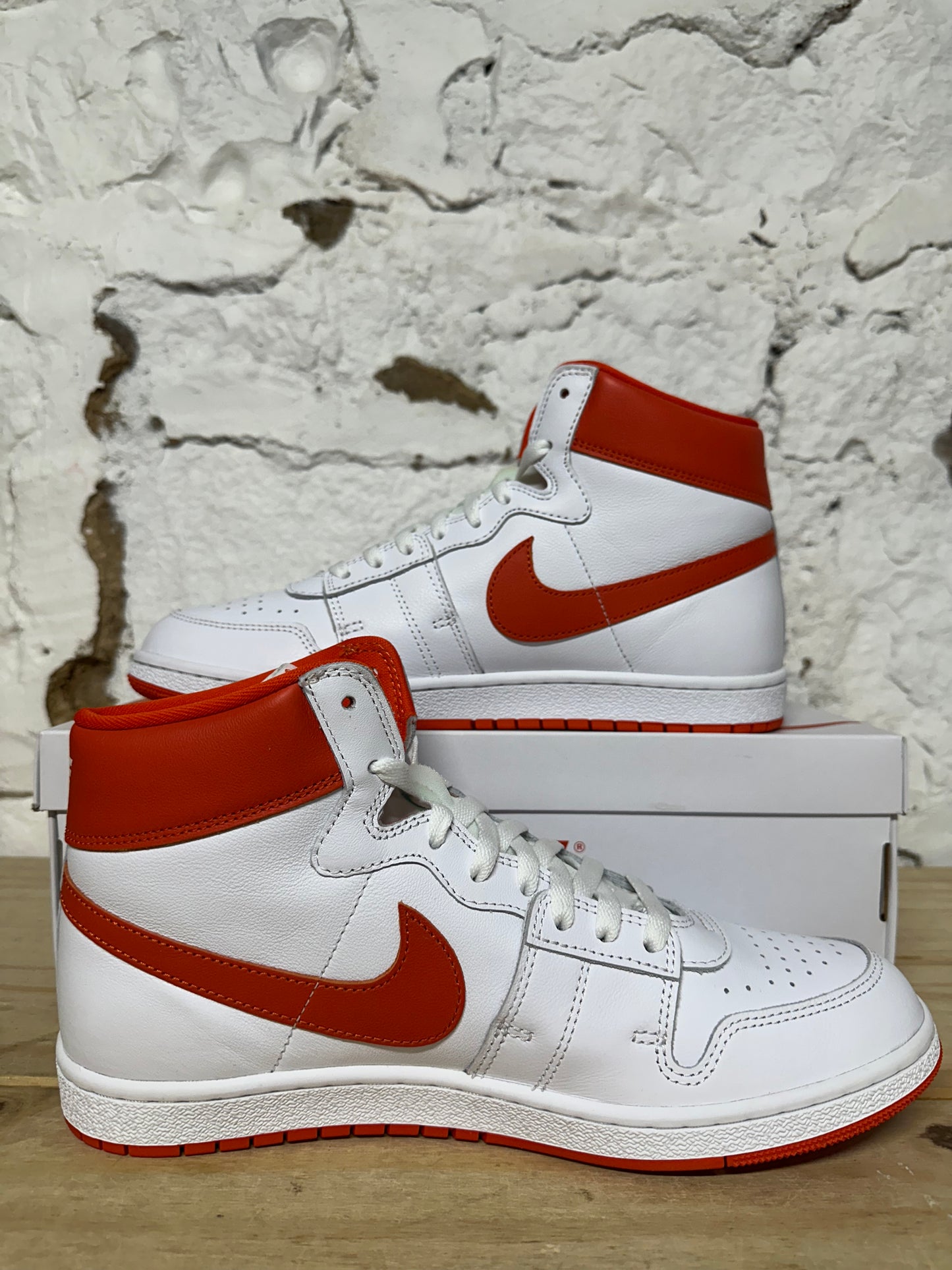 Air Jordan Air Ship Team Orange Sz 11.5