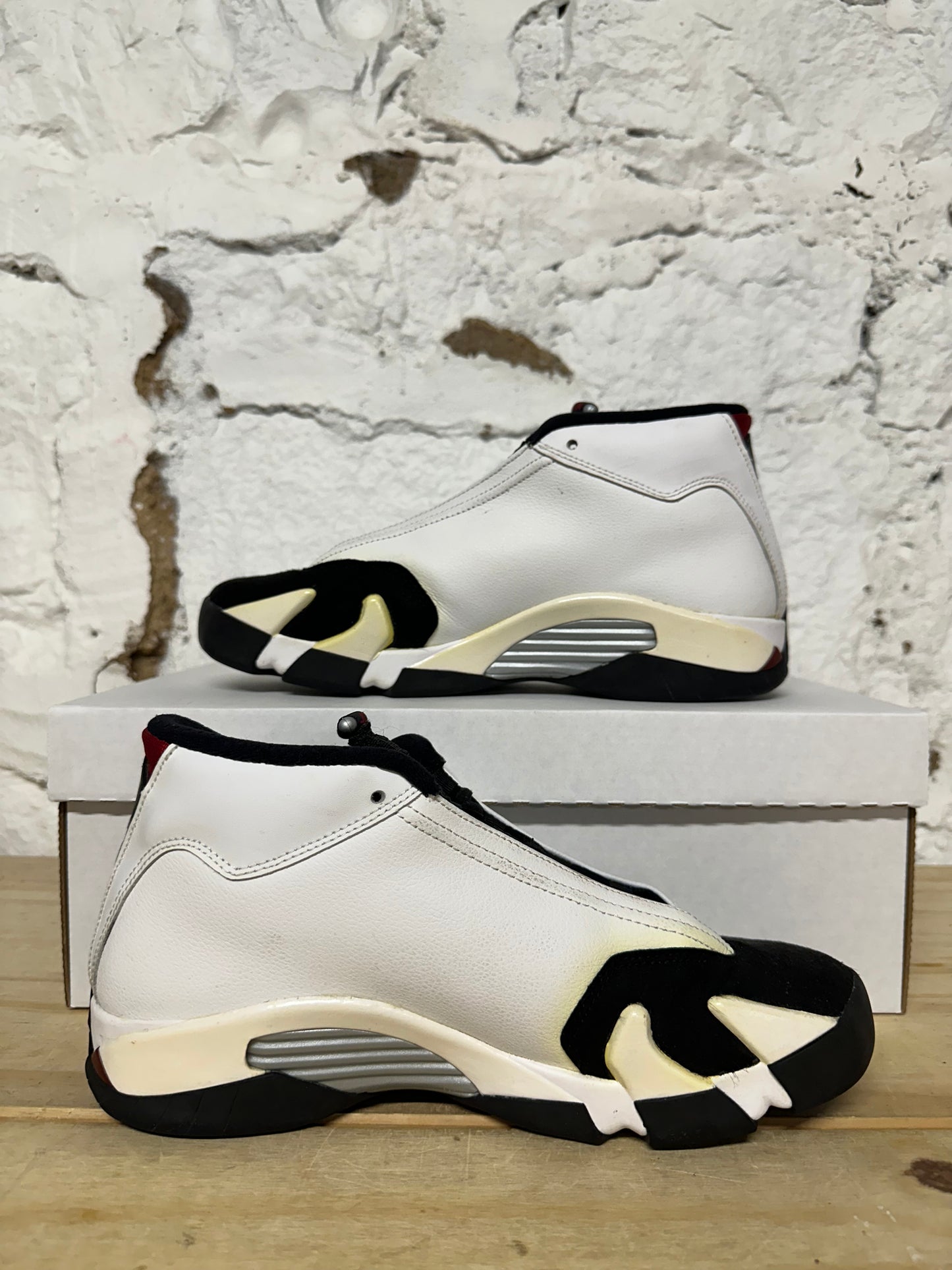Air Jordan 14 Black Toe Sz 7Y