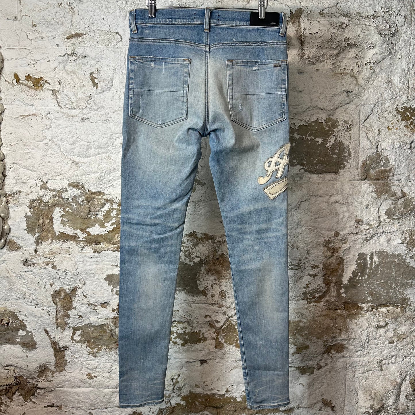 Amiri White Varsity 22 Patch Blue Denim Jeans Sz 31