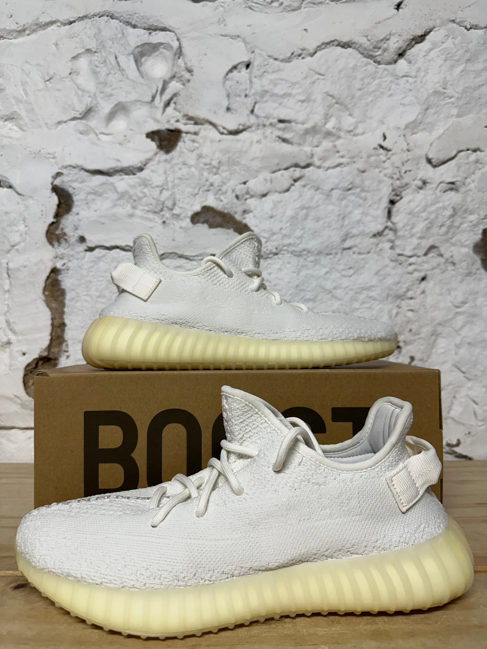 Yeezy 350 V2 Cream Sz 9.5