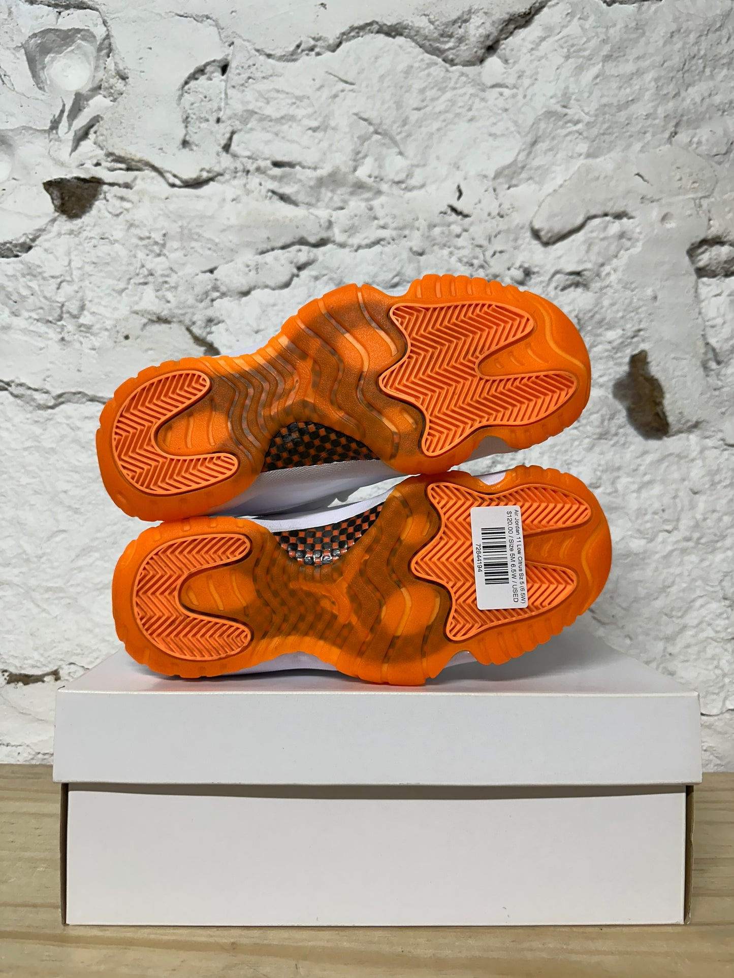 Air Jordan 11 Low Citrus Sz 5 (6.5W)