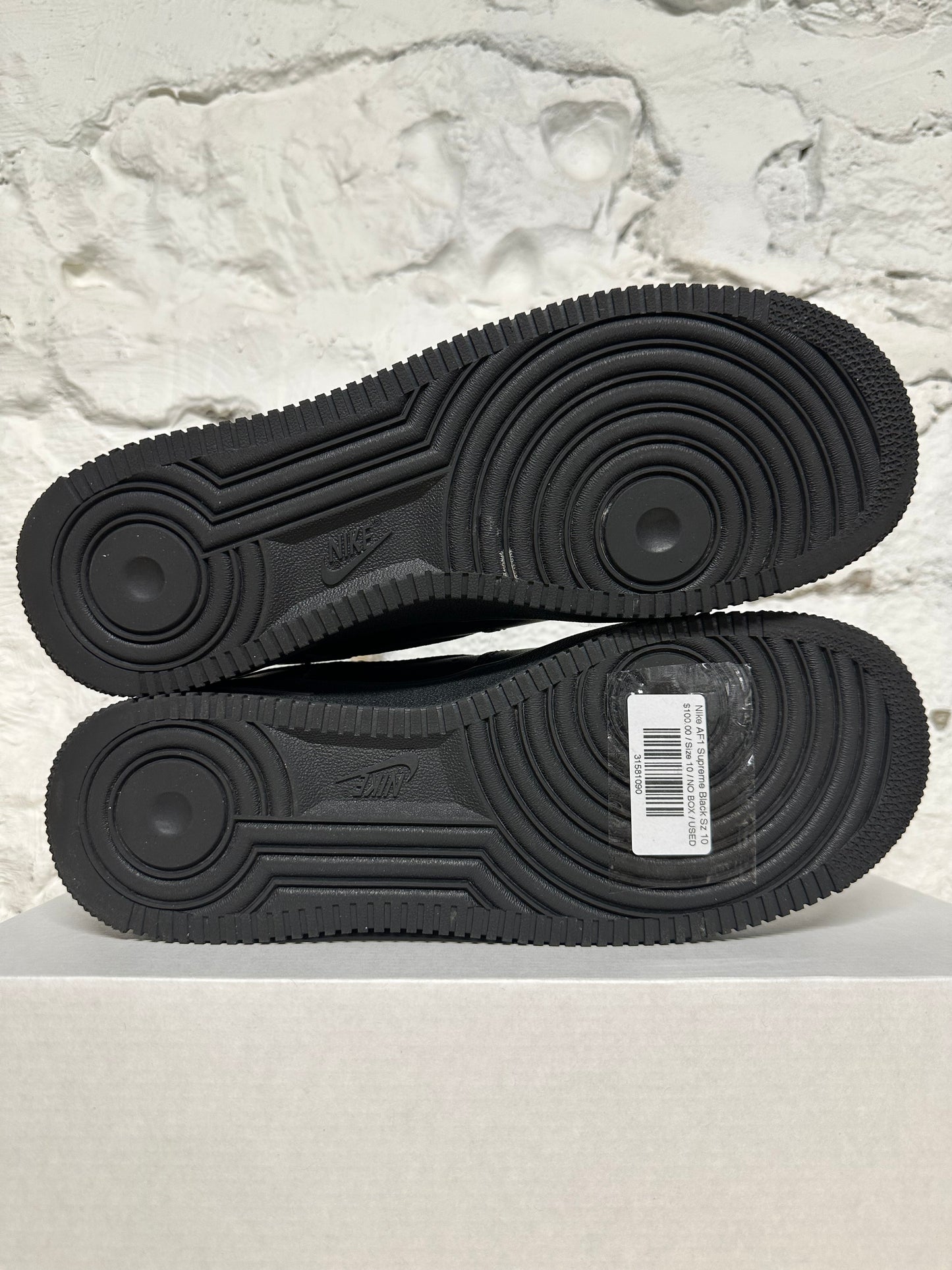 Nike Air Force 1 Low Supreme Black Sz 10