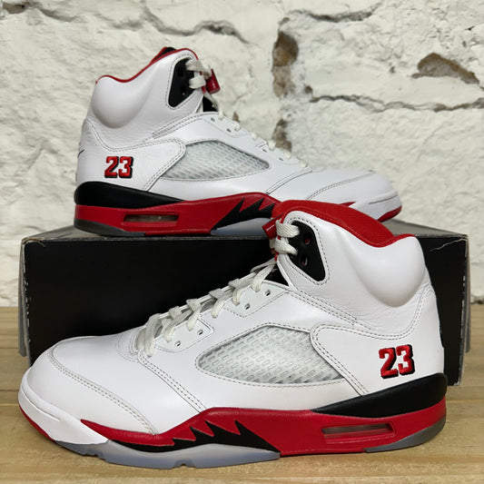 Air Jordan 5 Fire Red Black Tongue (2025) Sz 11