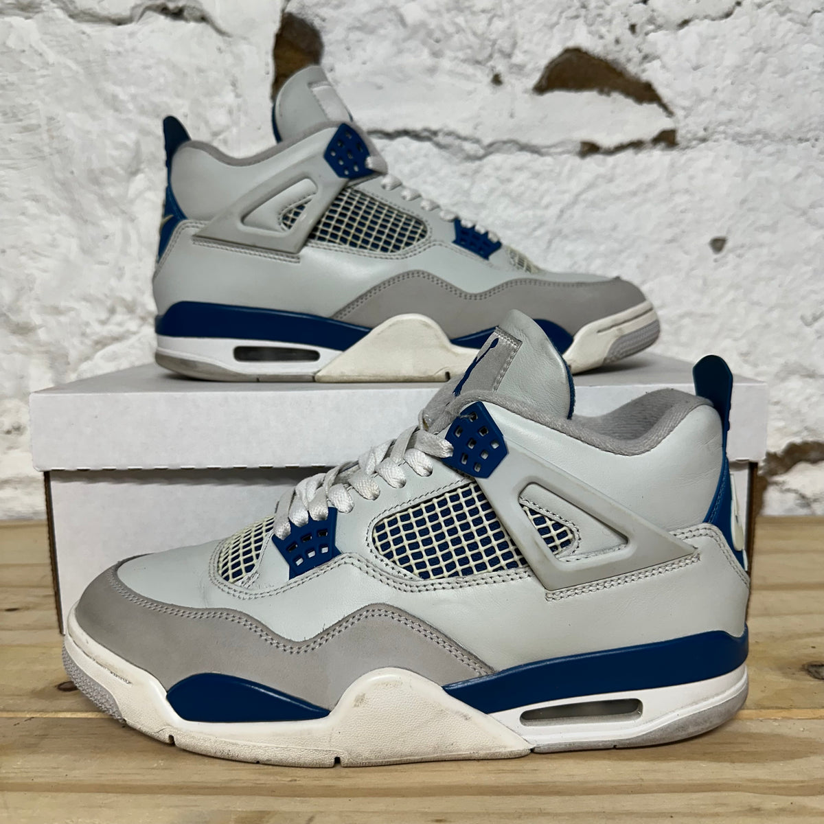 Air Jordan 4 Military Blue (2024) Sz 9