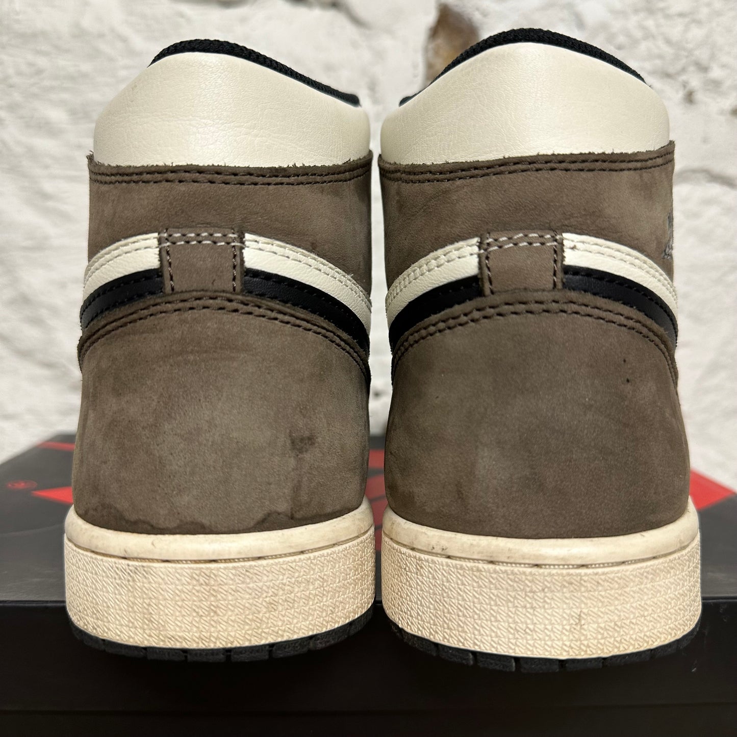 Air Jordan 1 High Dark Mocha Sz 10