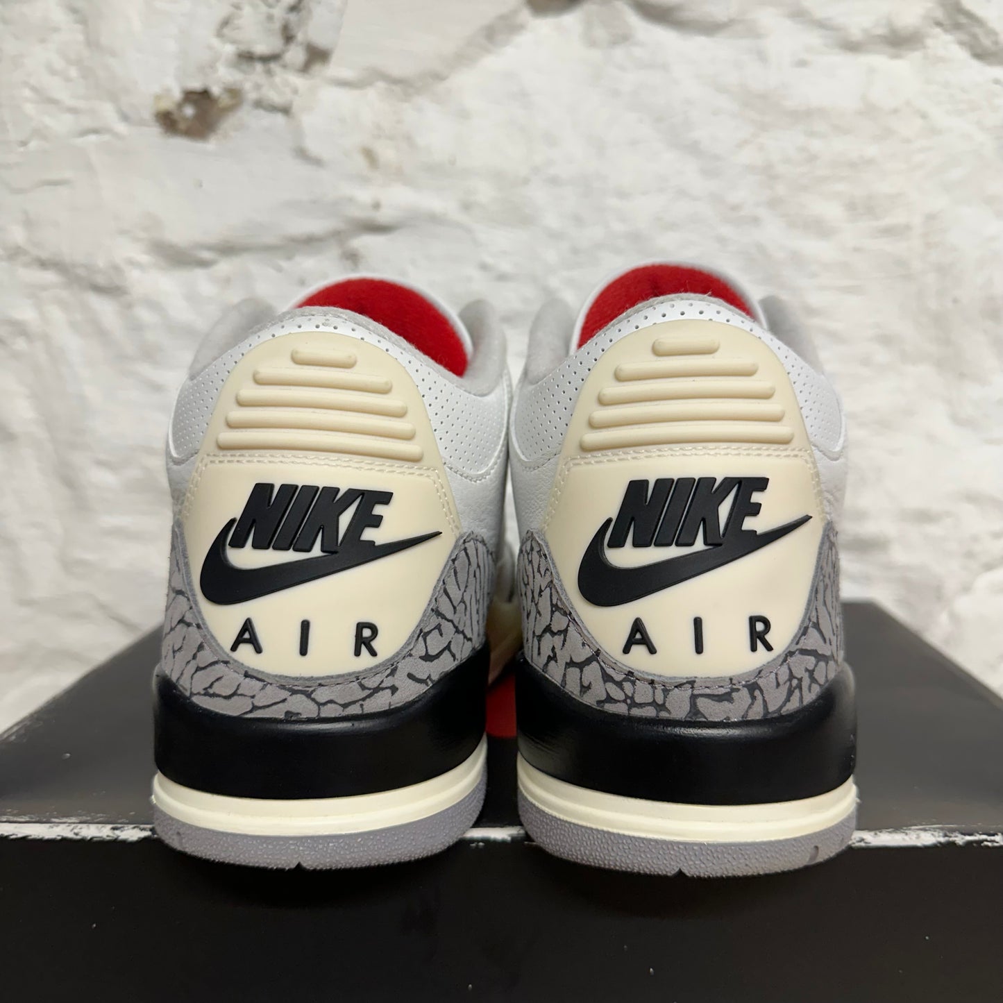 Air Jordan 3 White Cement Reimagined Sz 10