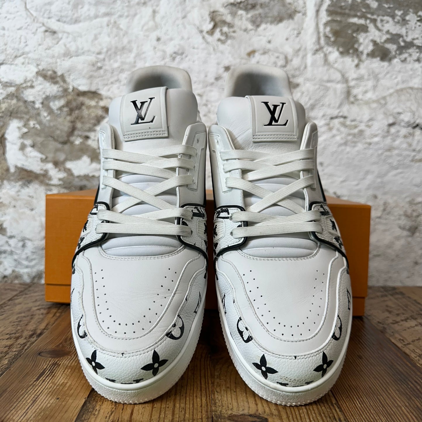 Louis Vuitton Black Monogram White Trainer Sneaker Sz 12 (10.5LV)
