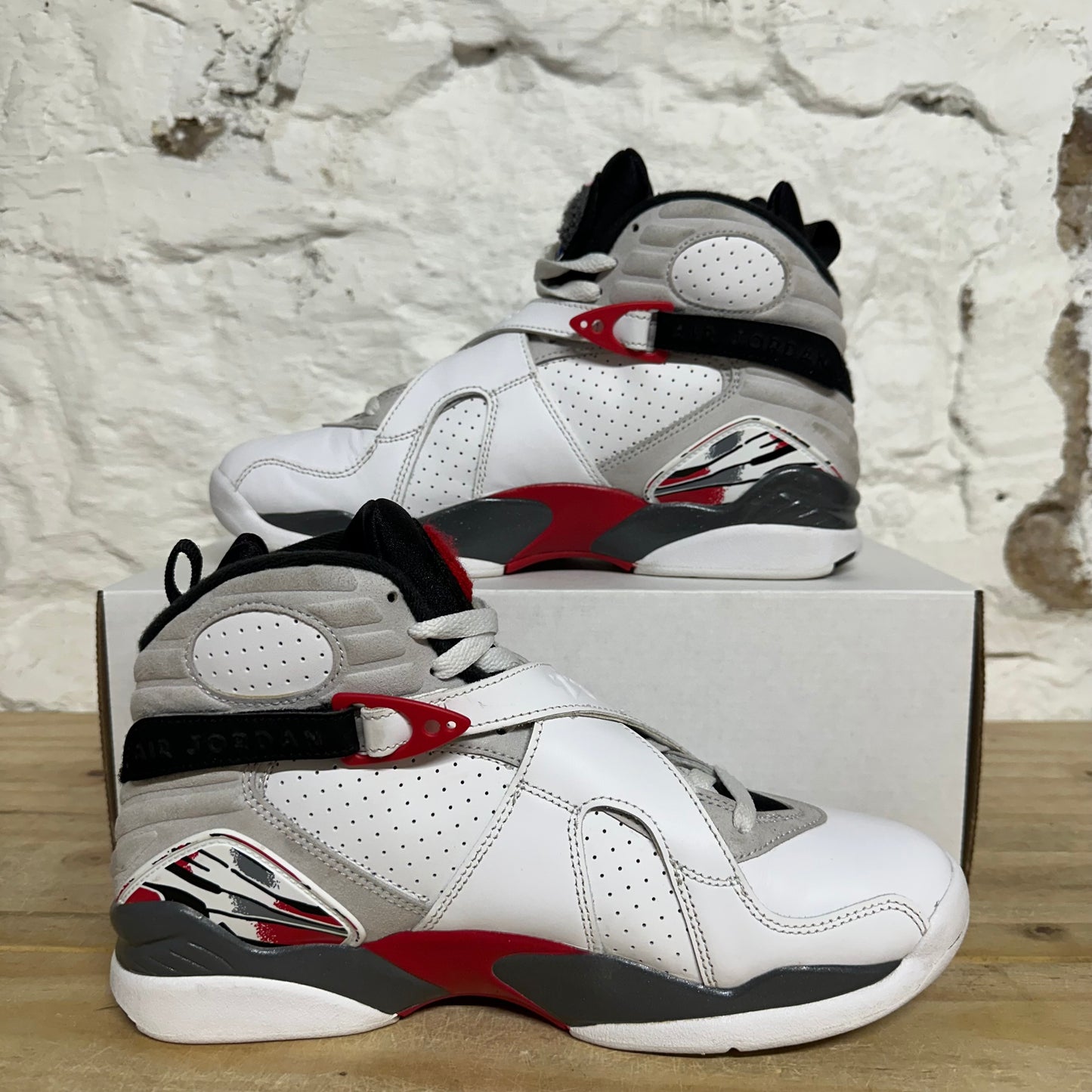 Air Jordan 8 Bugs Bunny (2025) Sz 8.5