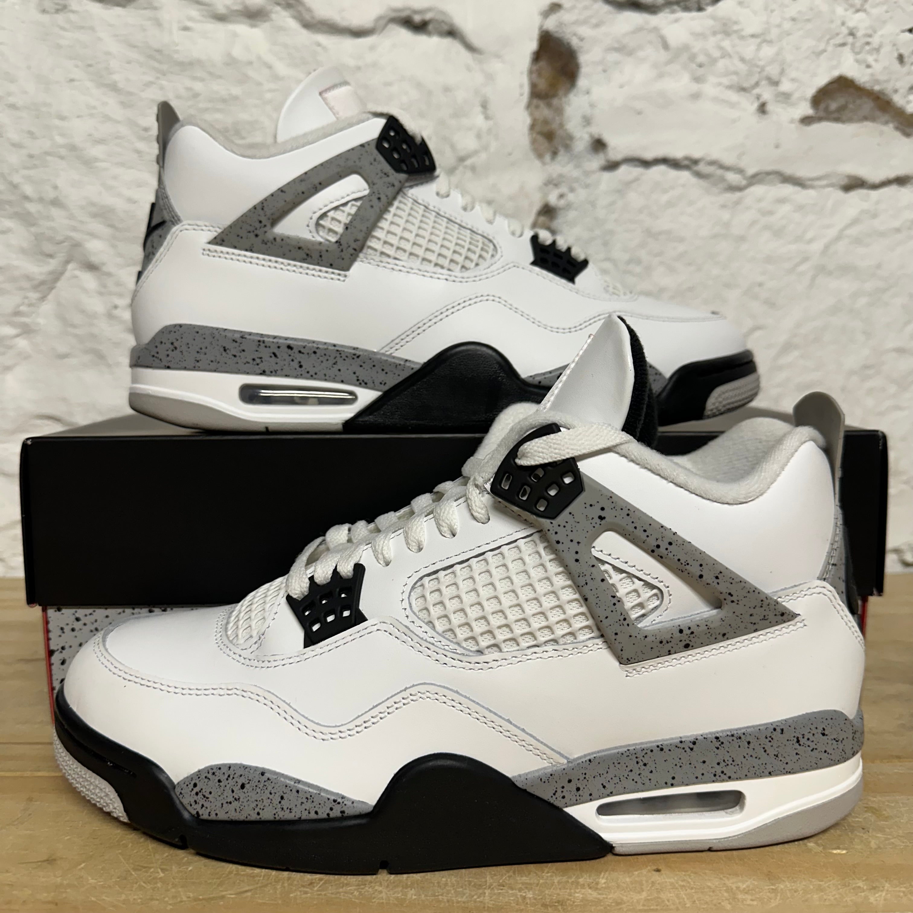 Air Jordan 4 White Cement (2025) Sz 10