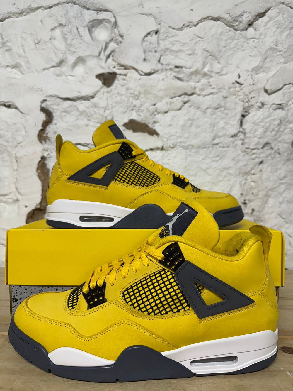 Air Jordan 4 Lightning Sz 11.5