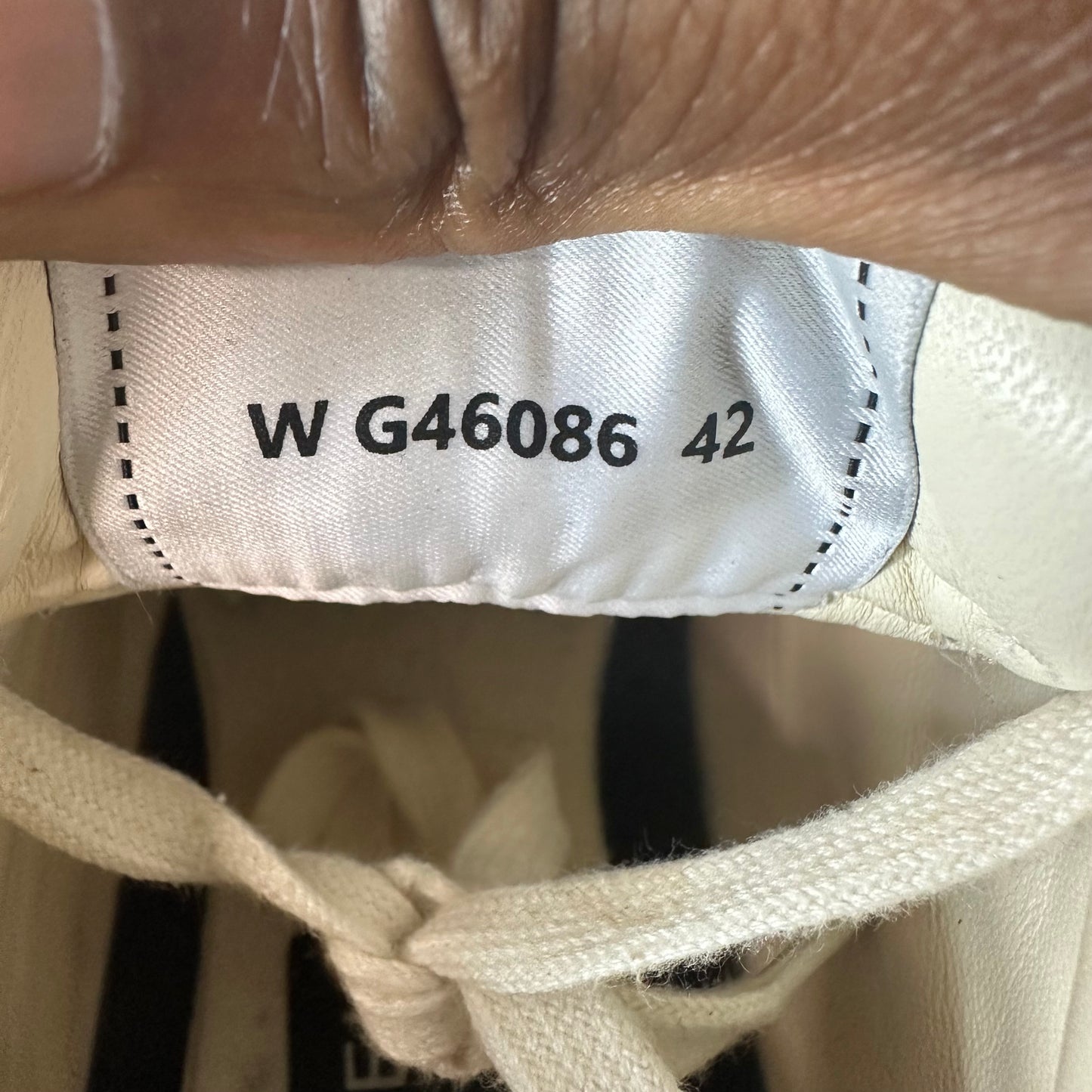 Chanel CC Gradient Beige Cream Sneaker Sz 9 (42)