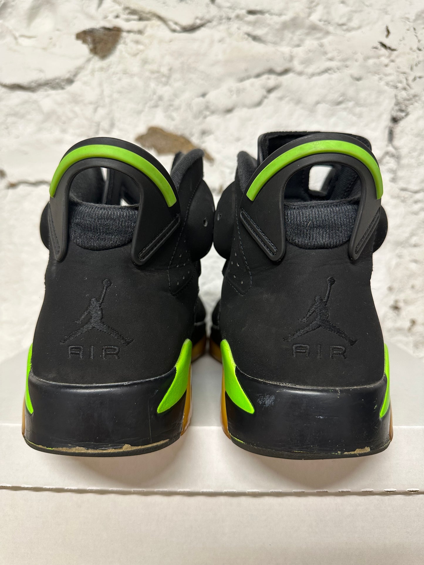 Air Jordan 6 Electric Green Sz 9