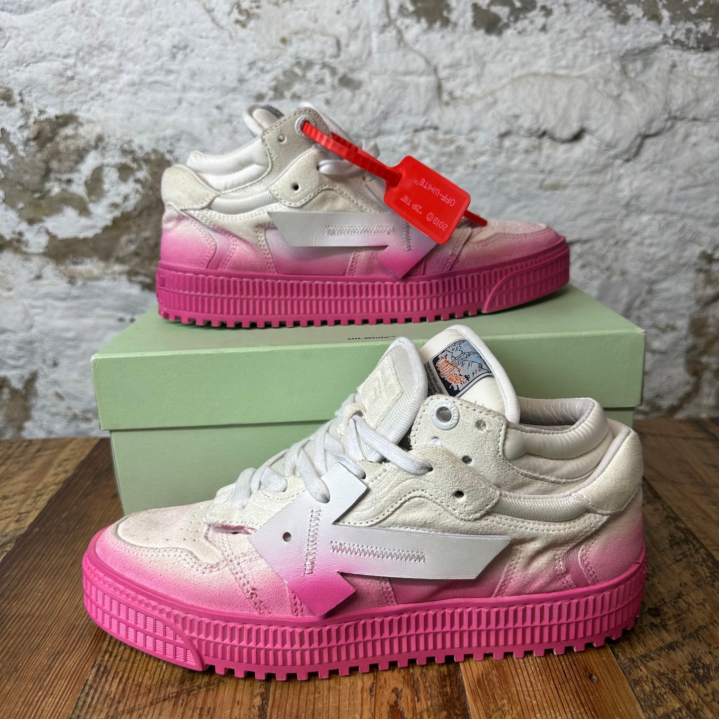 Off-White 3.0 Pink White Sneaker Sz 6.5 (39) DS