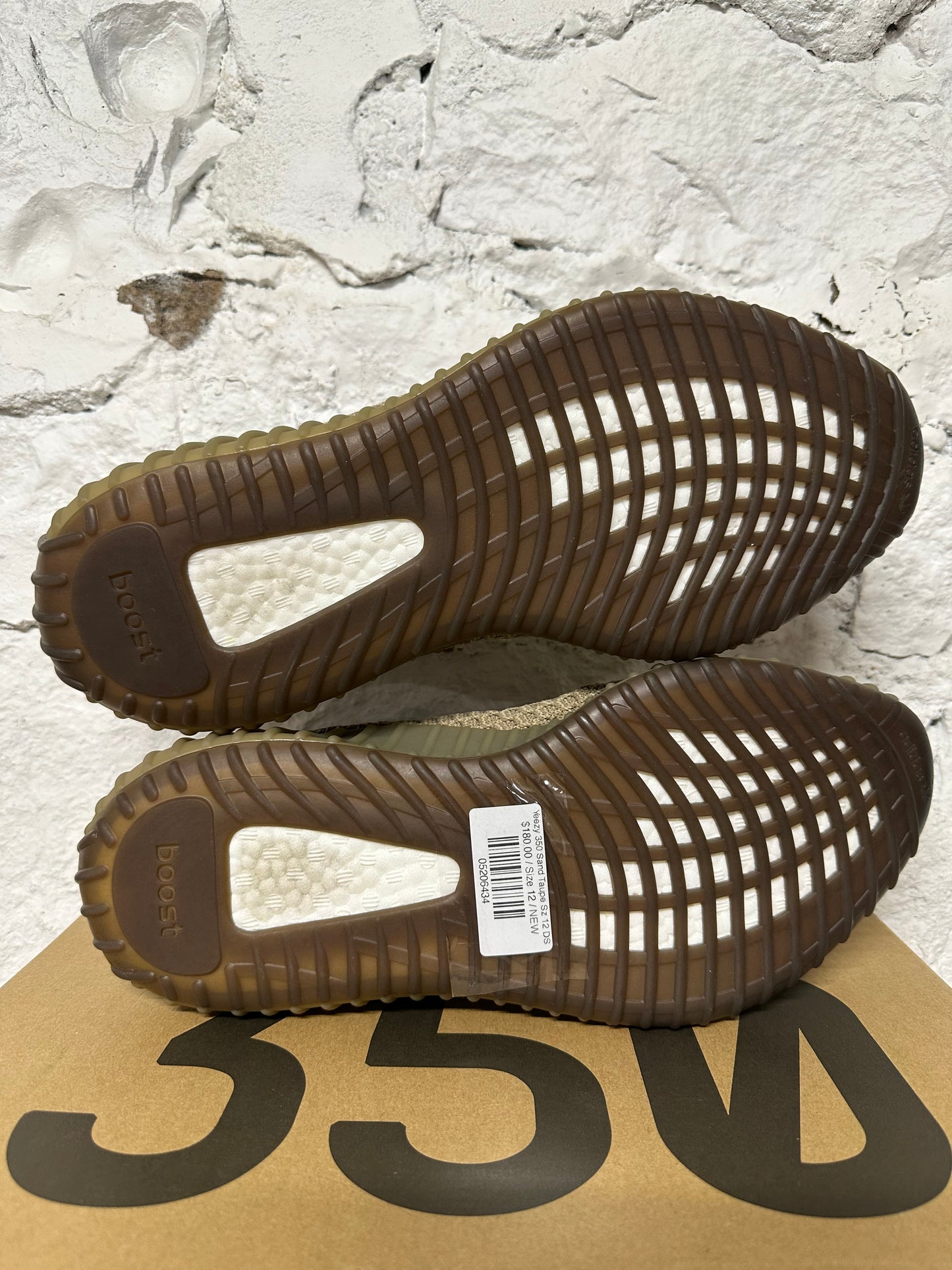 Yeezy 350 V2 Sand Taupe Sz 12 DS
