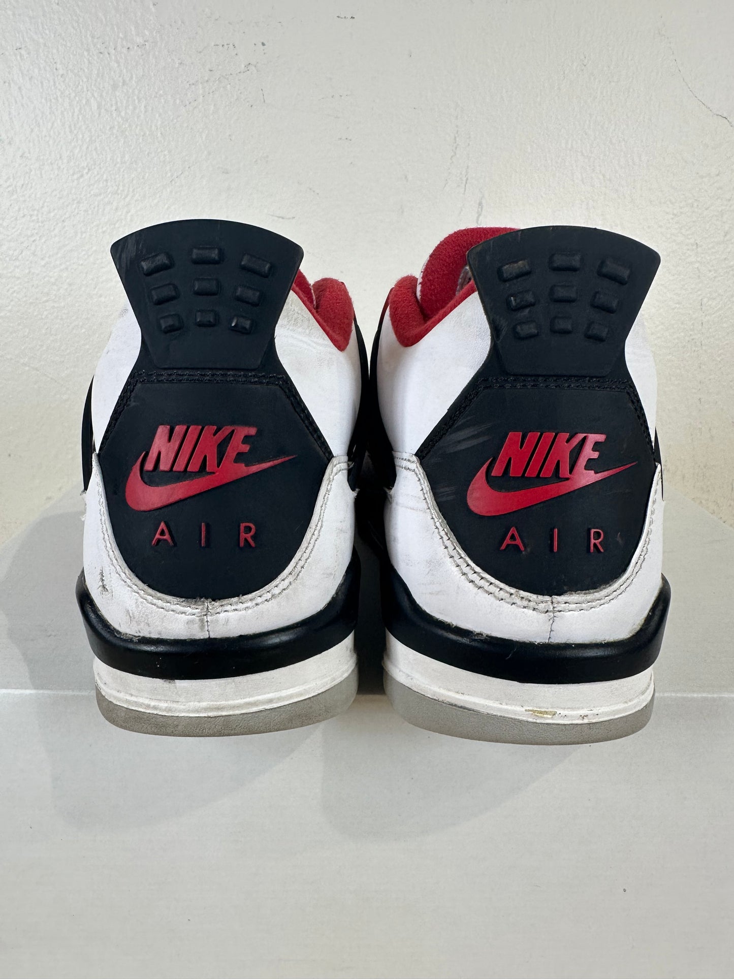 Air Jordan 4 Fire Red (2020) Sz 6.5Y