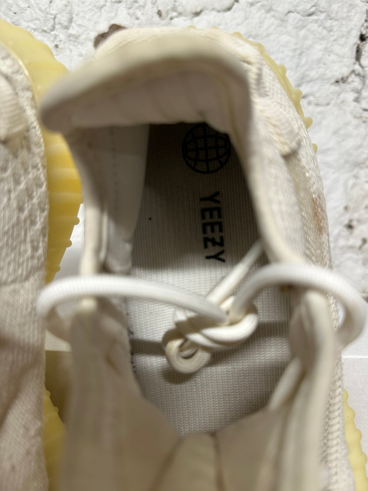 Yeezy 350 V2 Bone Sz 7.5