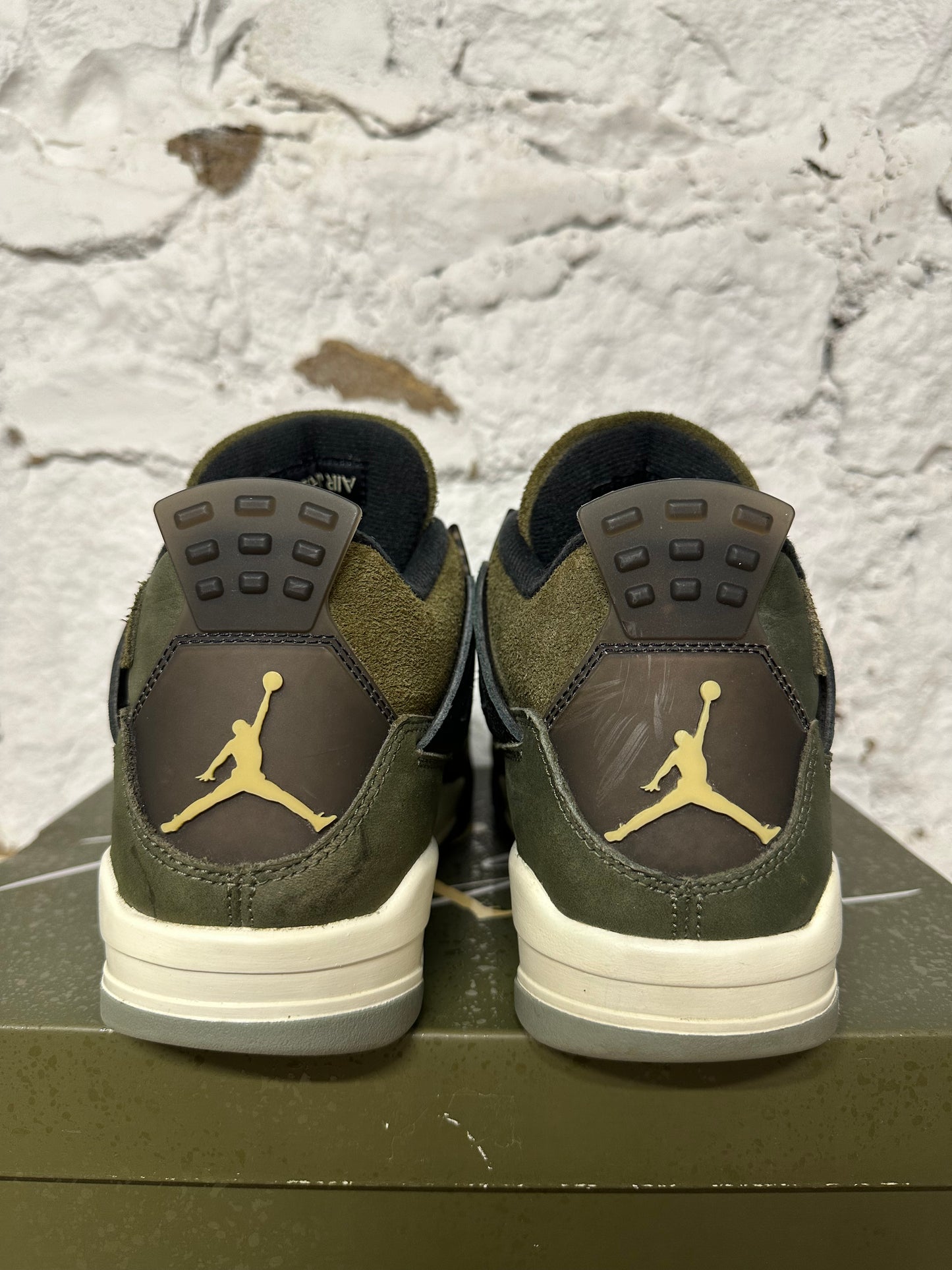 Air Jordan 4 Craft Olive Sz 10