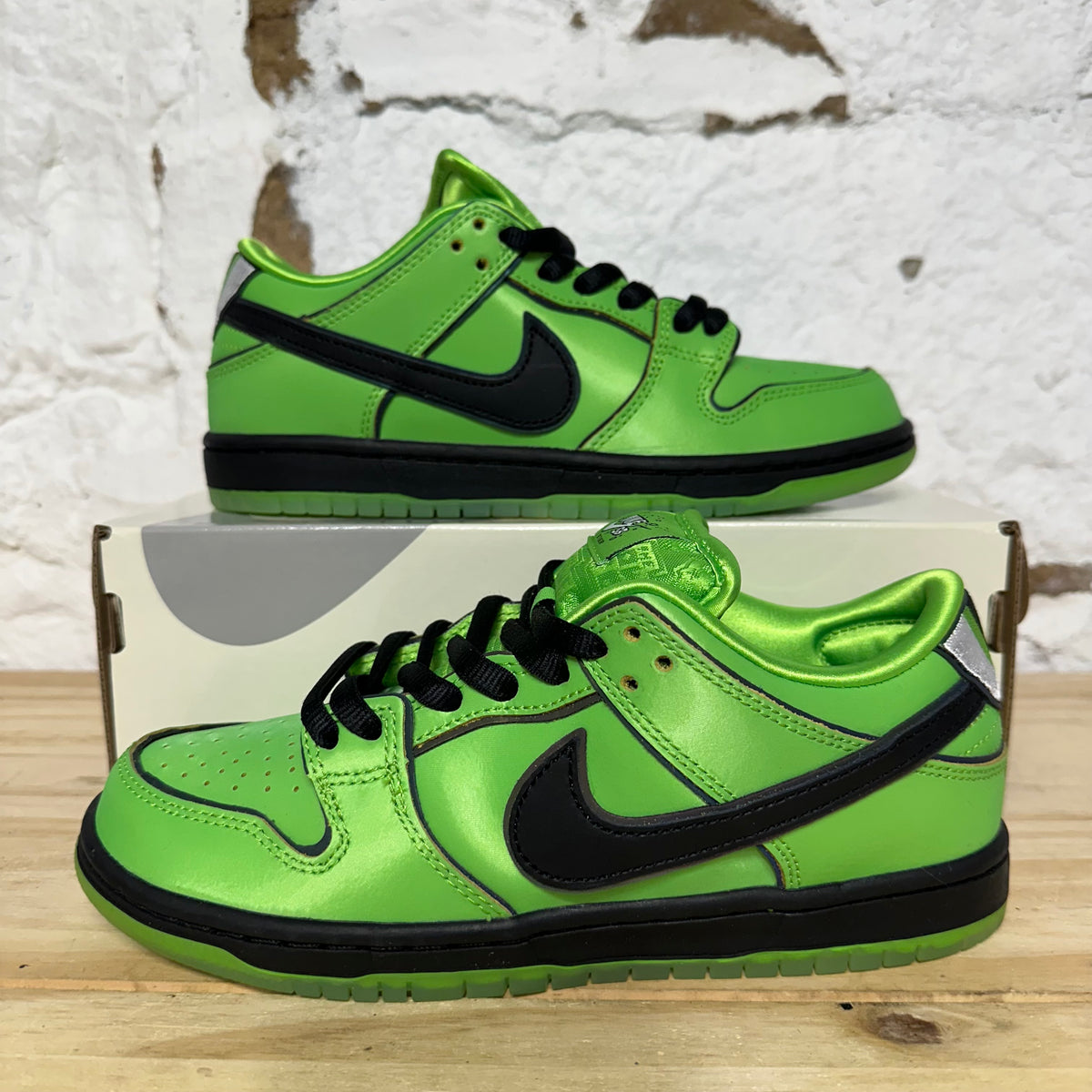 Nike SB Dunk Low Powerpuff Girls Buttercup Sz 5.5 DS
