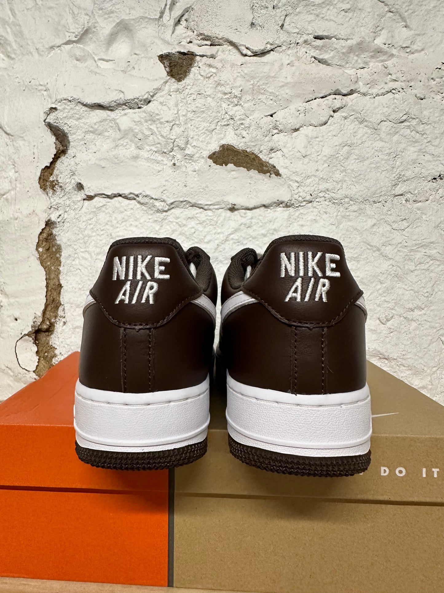 Nike Air Force 1 Low Chocolate Sz 8.5 DS