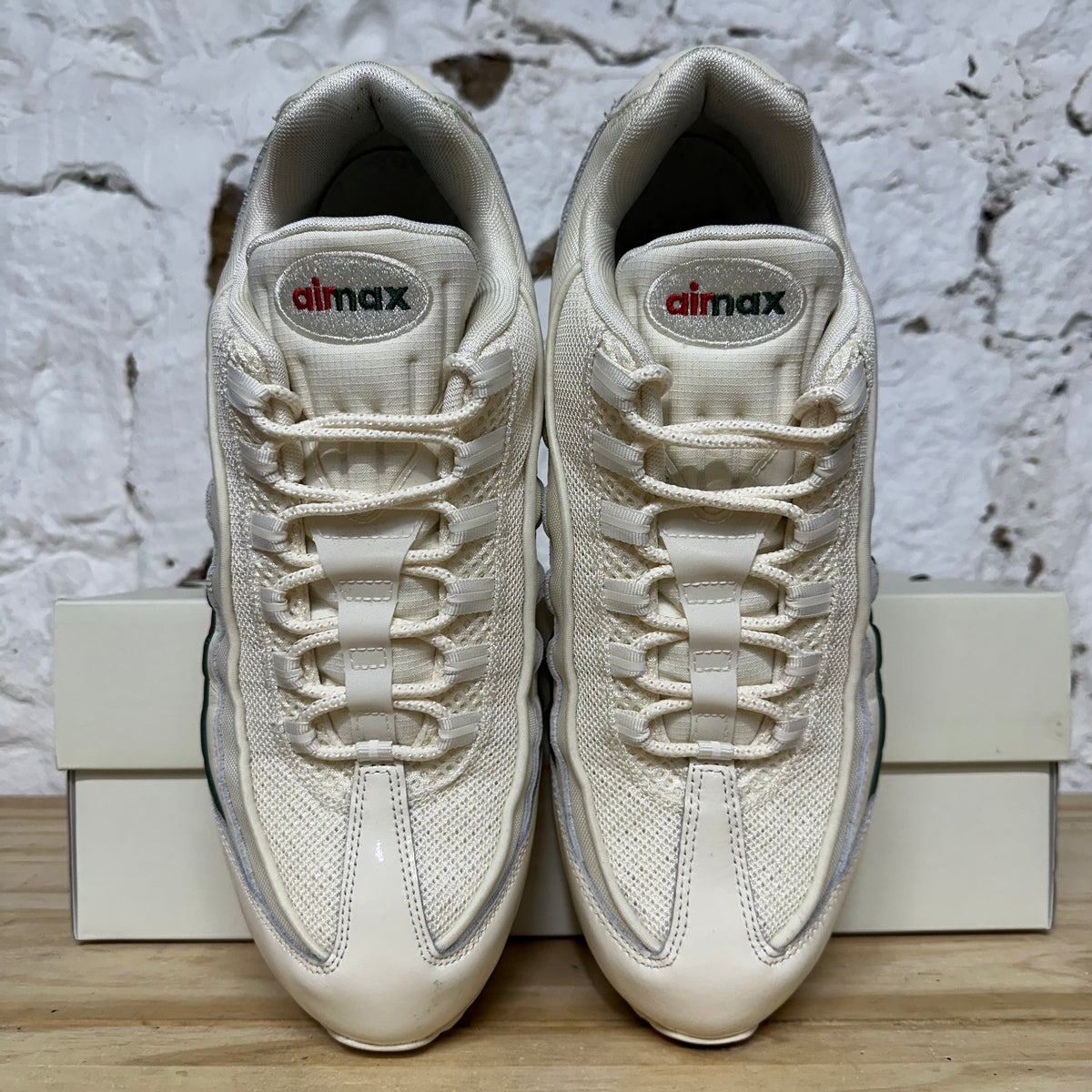Nike Air Max 95 Undefeated Sail Sz 12
