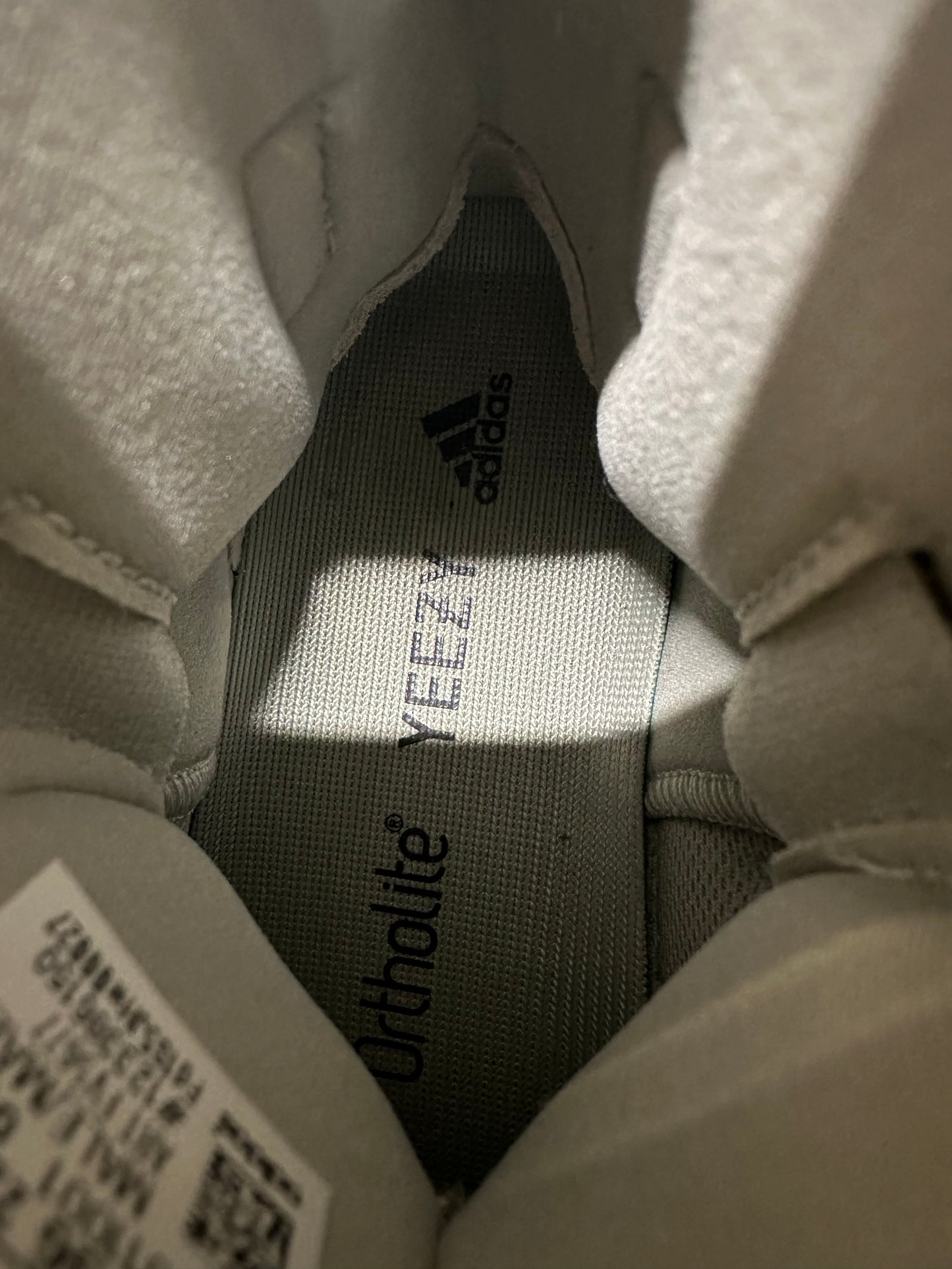 Yeezy Desert Boot Salt Sz 4