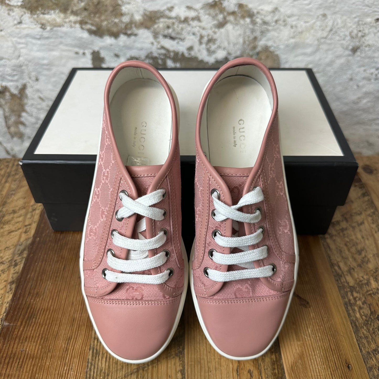Gucci Pink Monogram Low Top Sneaker Sz 4.5 (36)