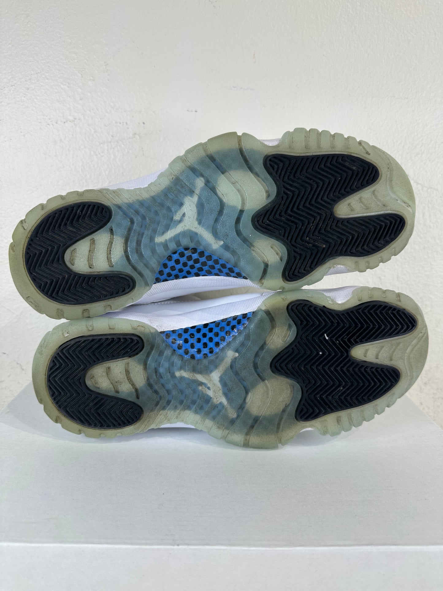 Air Jordan 11 Low Legend Blue Sz 8.5