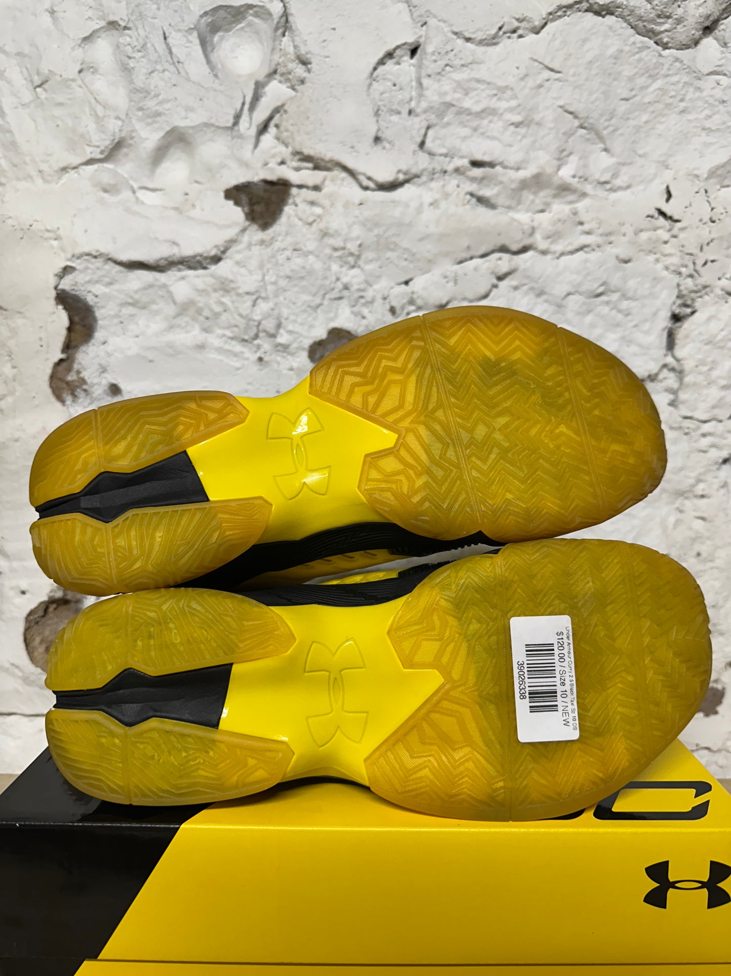 Under Armour Curry 2.5 Black Taxi Sz 10 DS