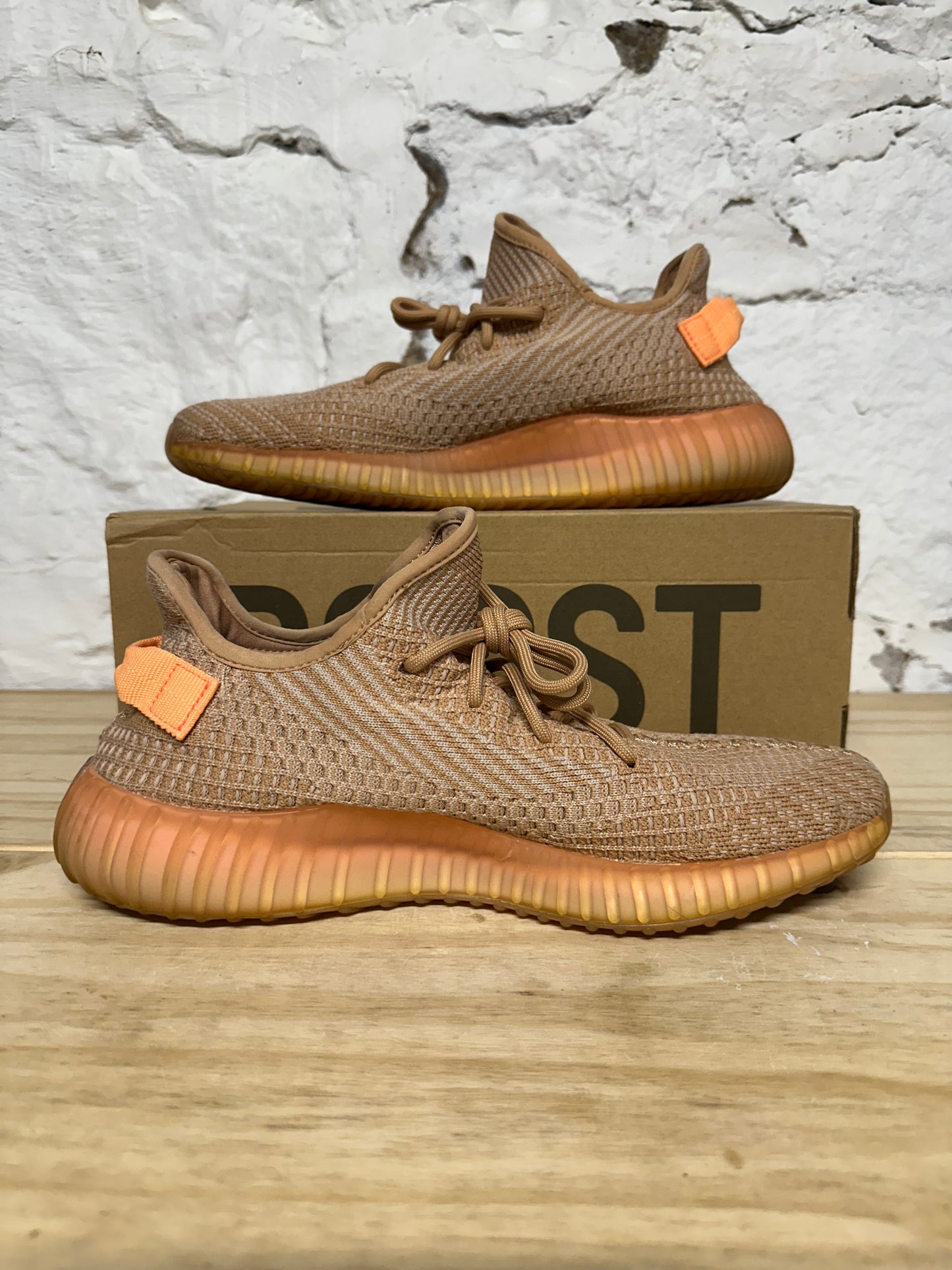 Yeezy 350 V2 Clay Sz 11